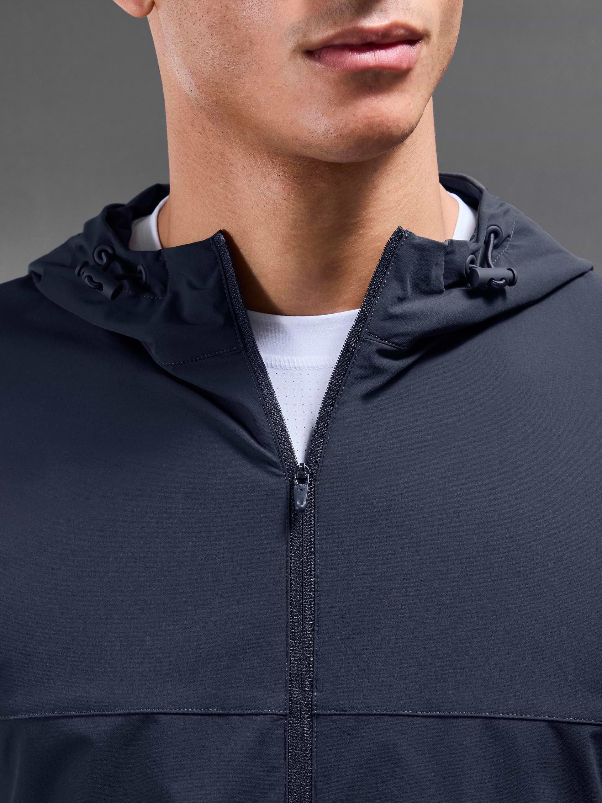 Active Windbreaker in Navy