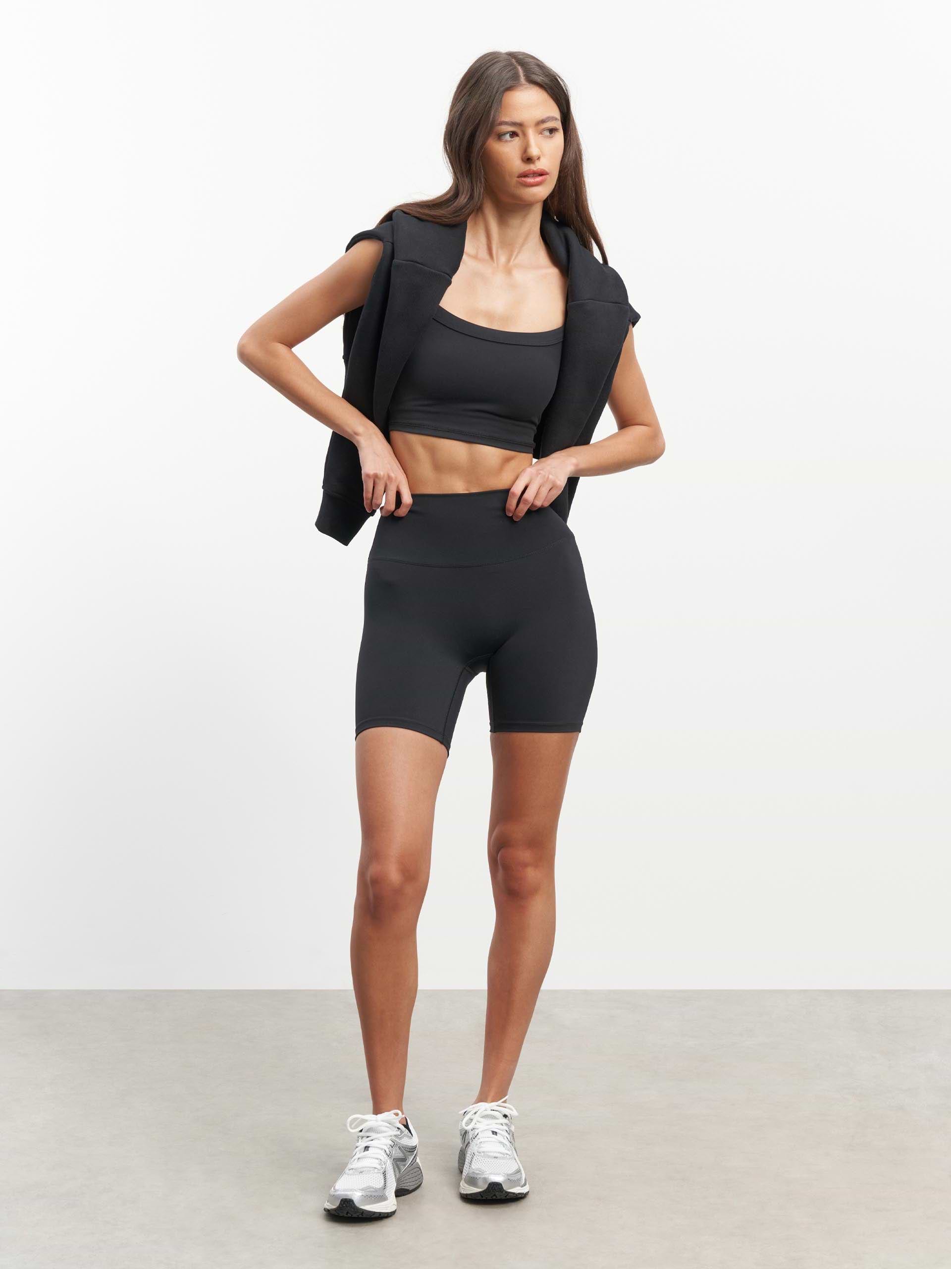 Womens Active Short in Black