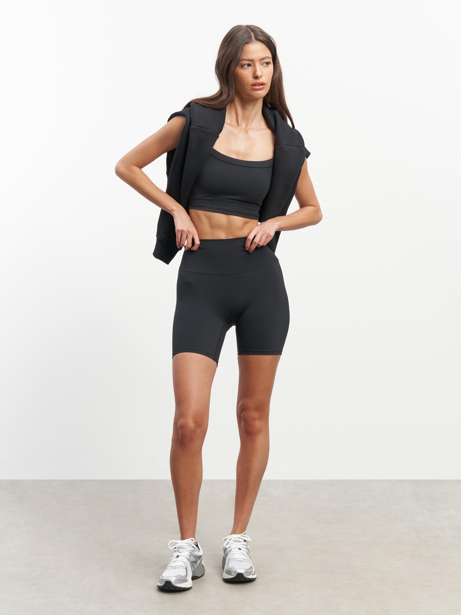 Womens Active Short in Black