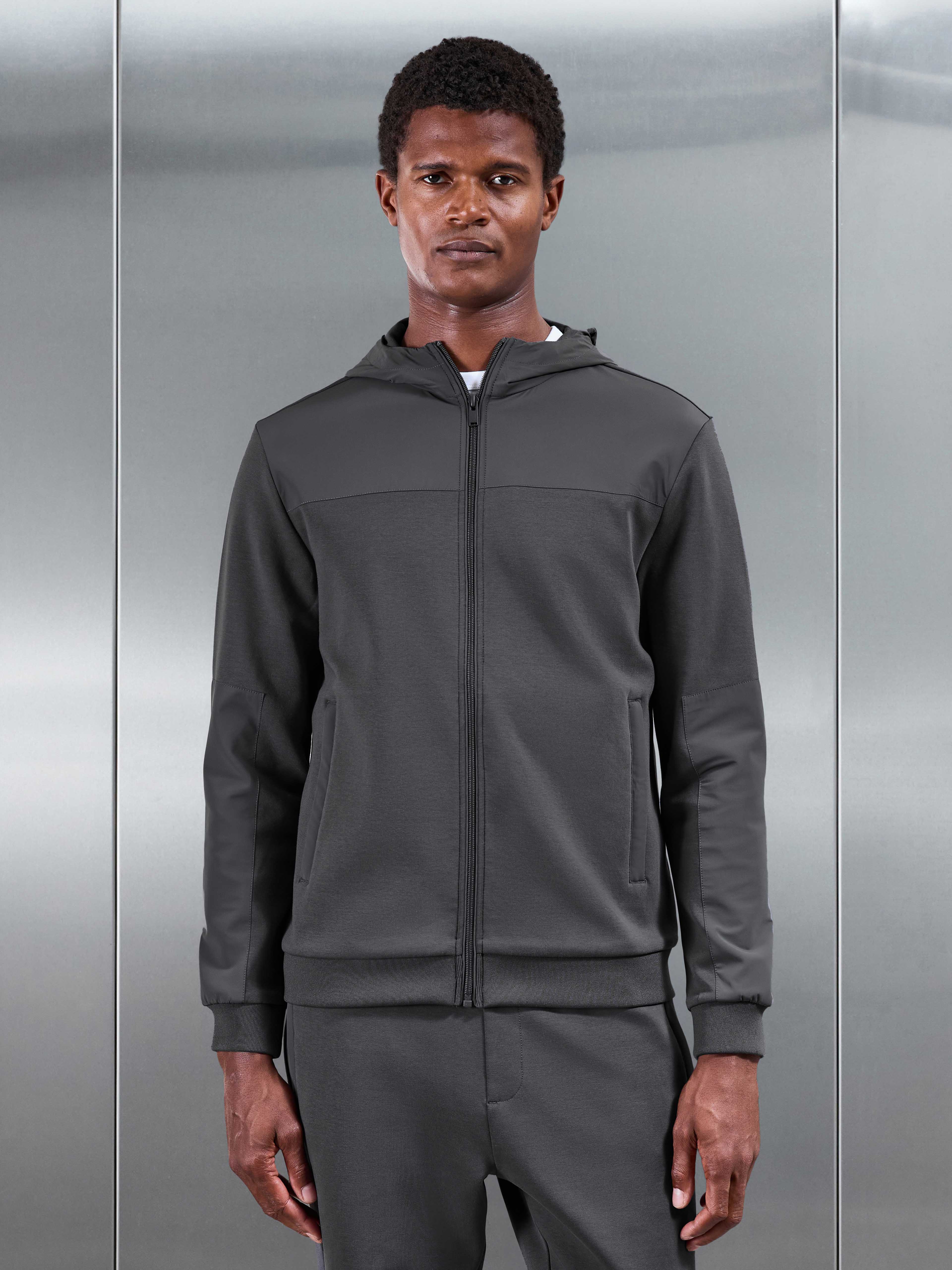 Apex Hybrid Jersey Windbreaker in Grey