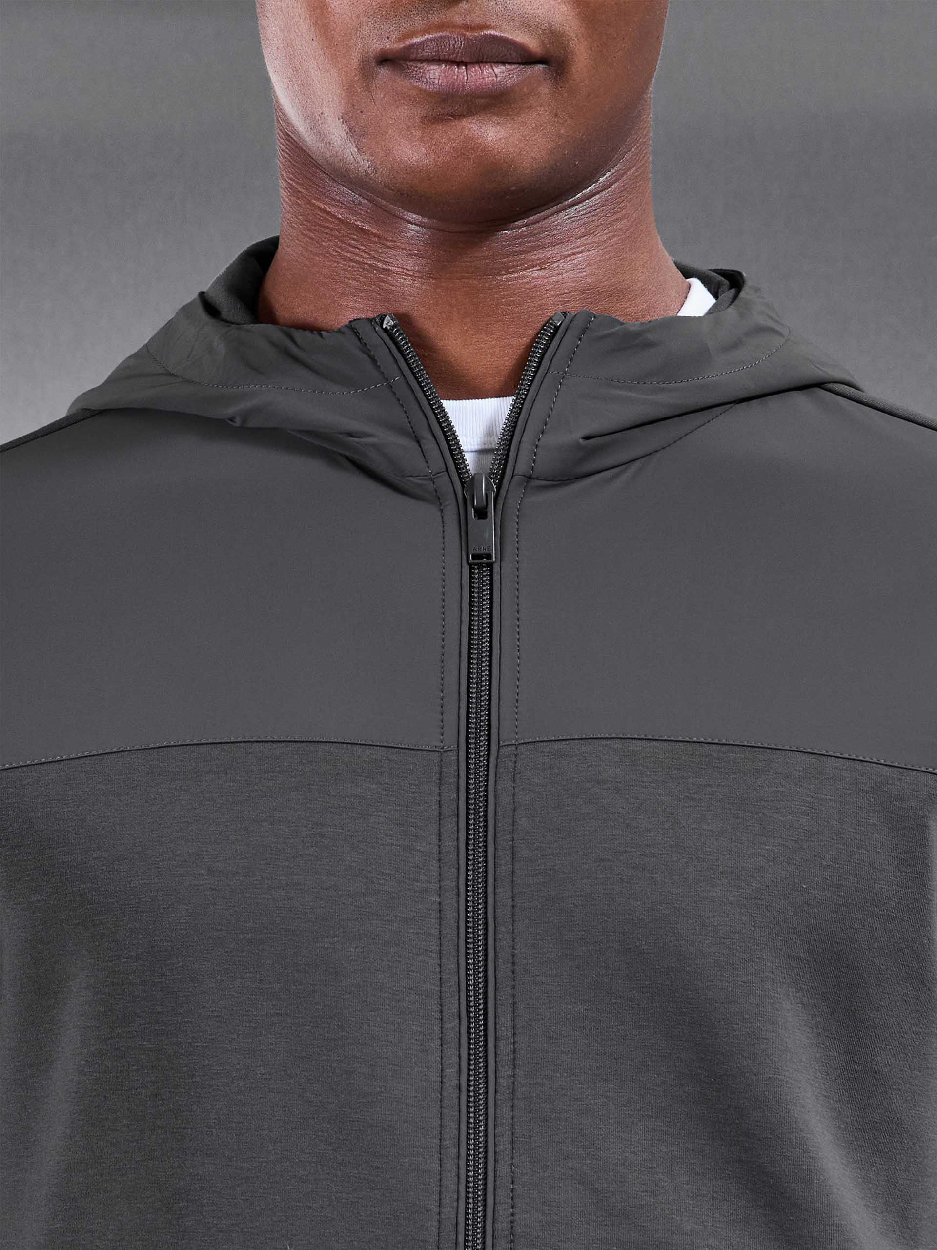 Apex Hybrid Jersey Windbreaker in Grey