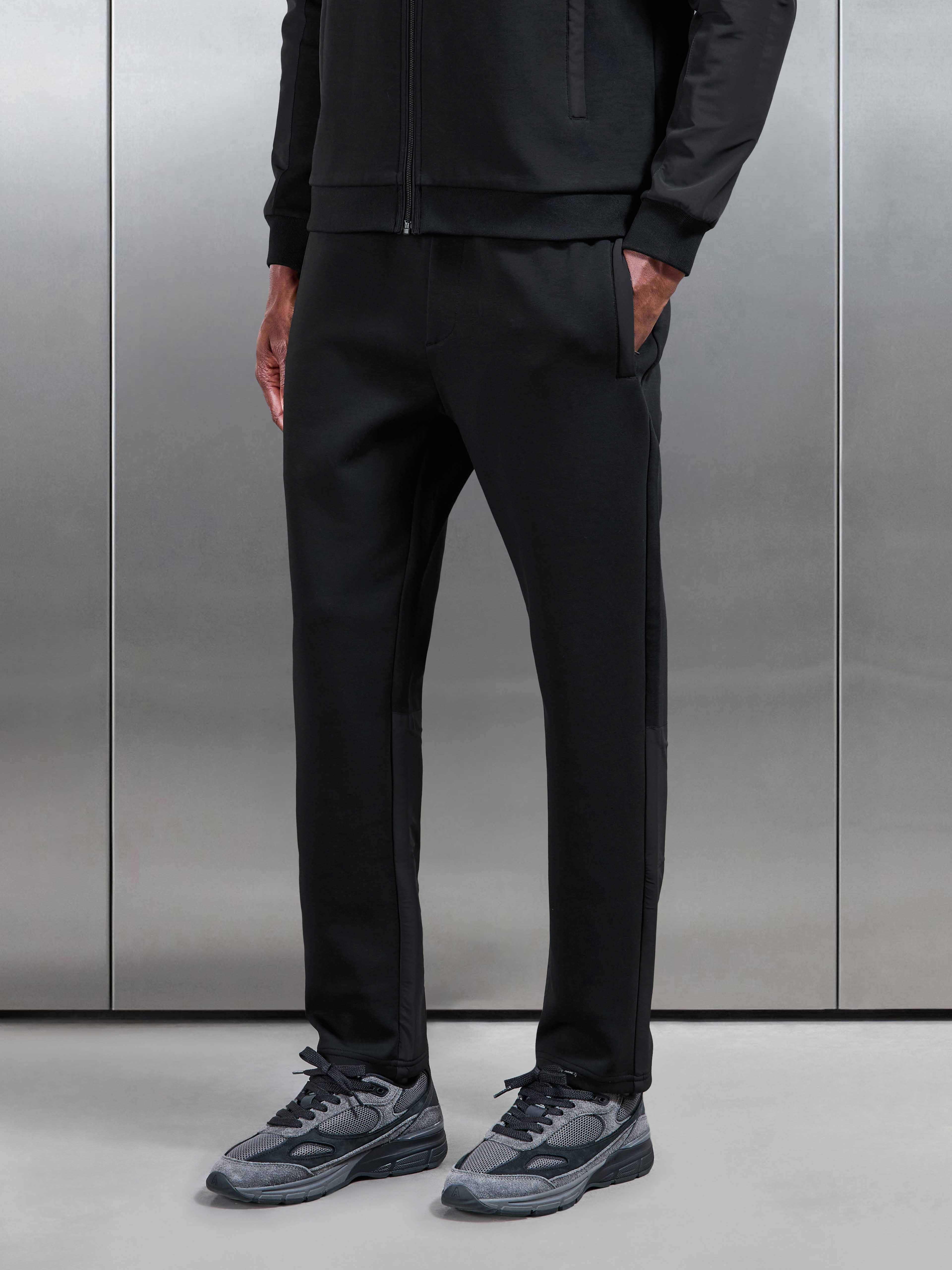 Apex Jersey Hybrid Jogger in Black