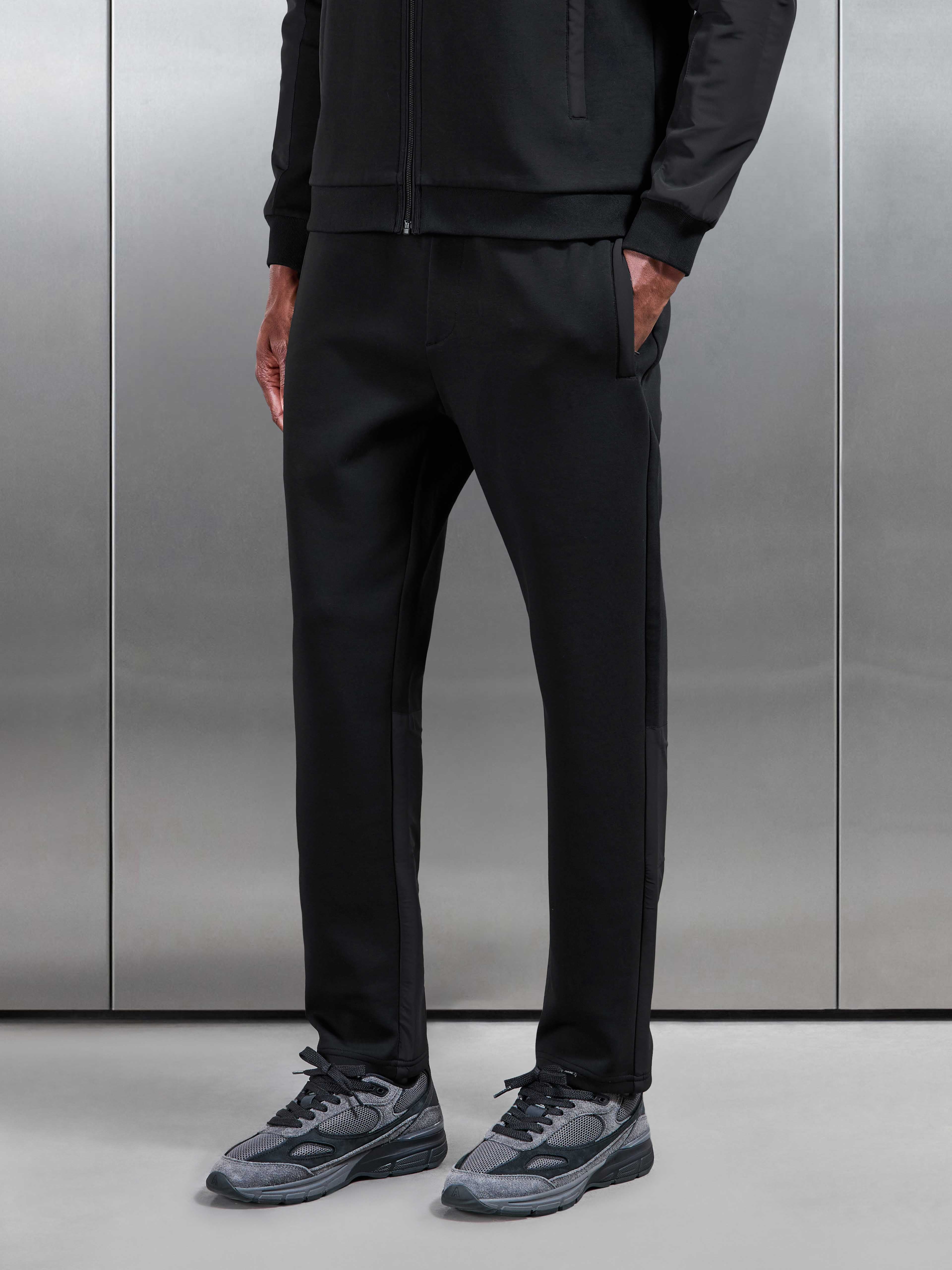 Apex Jersey Hybrid Jogger in Black