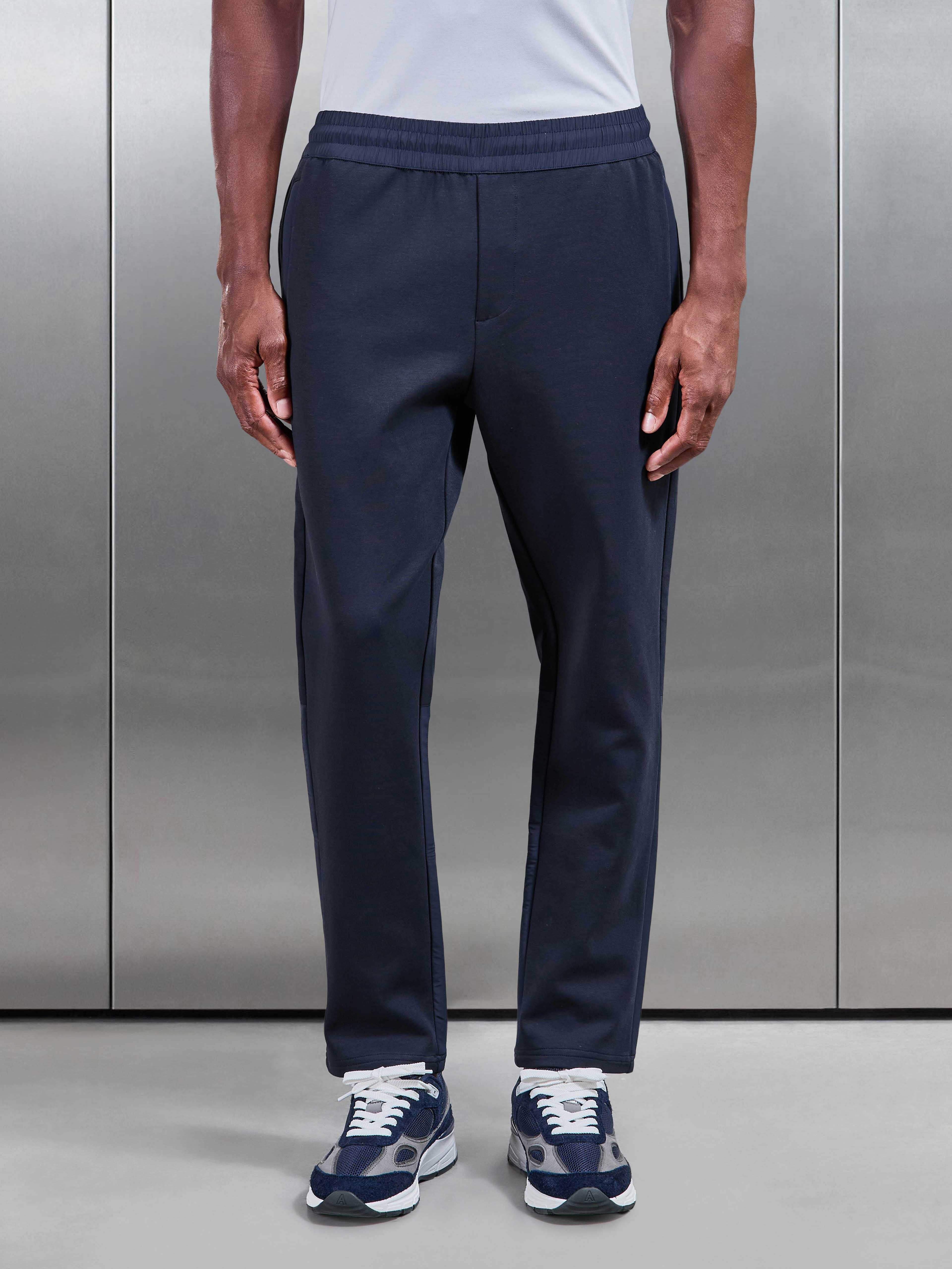 Apex Jersey Hybrid Jogger in Navy