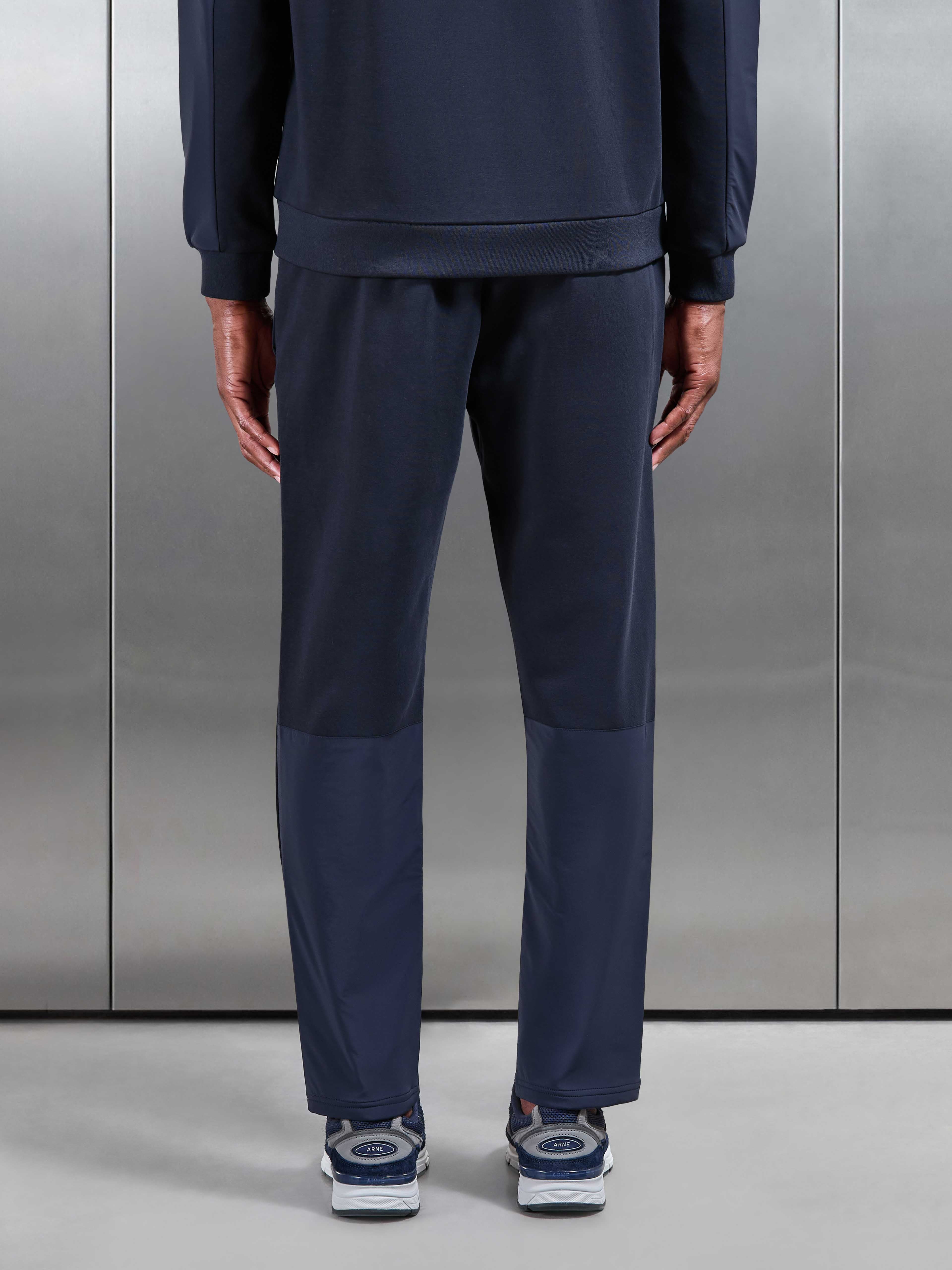 Apex Jersey Hybrid Jogger in Navy
