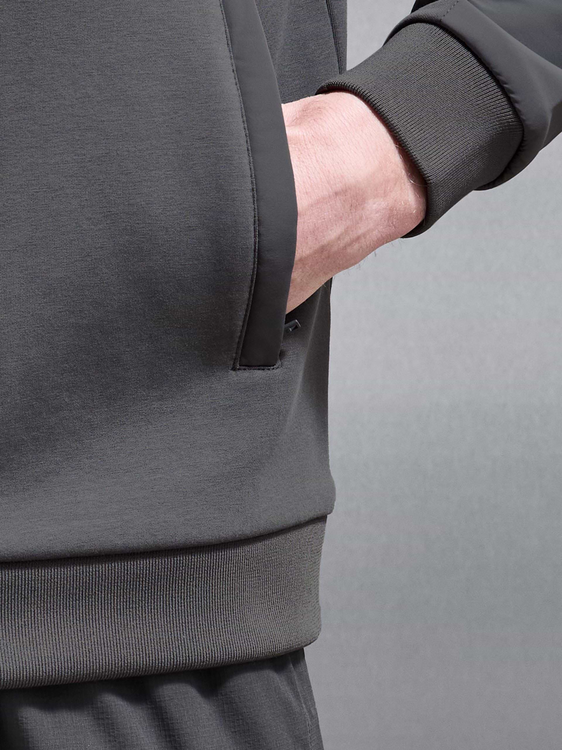 Apex Hybrid Jersey Windbreaker in Grey