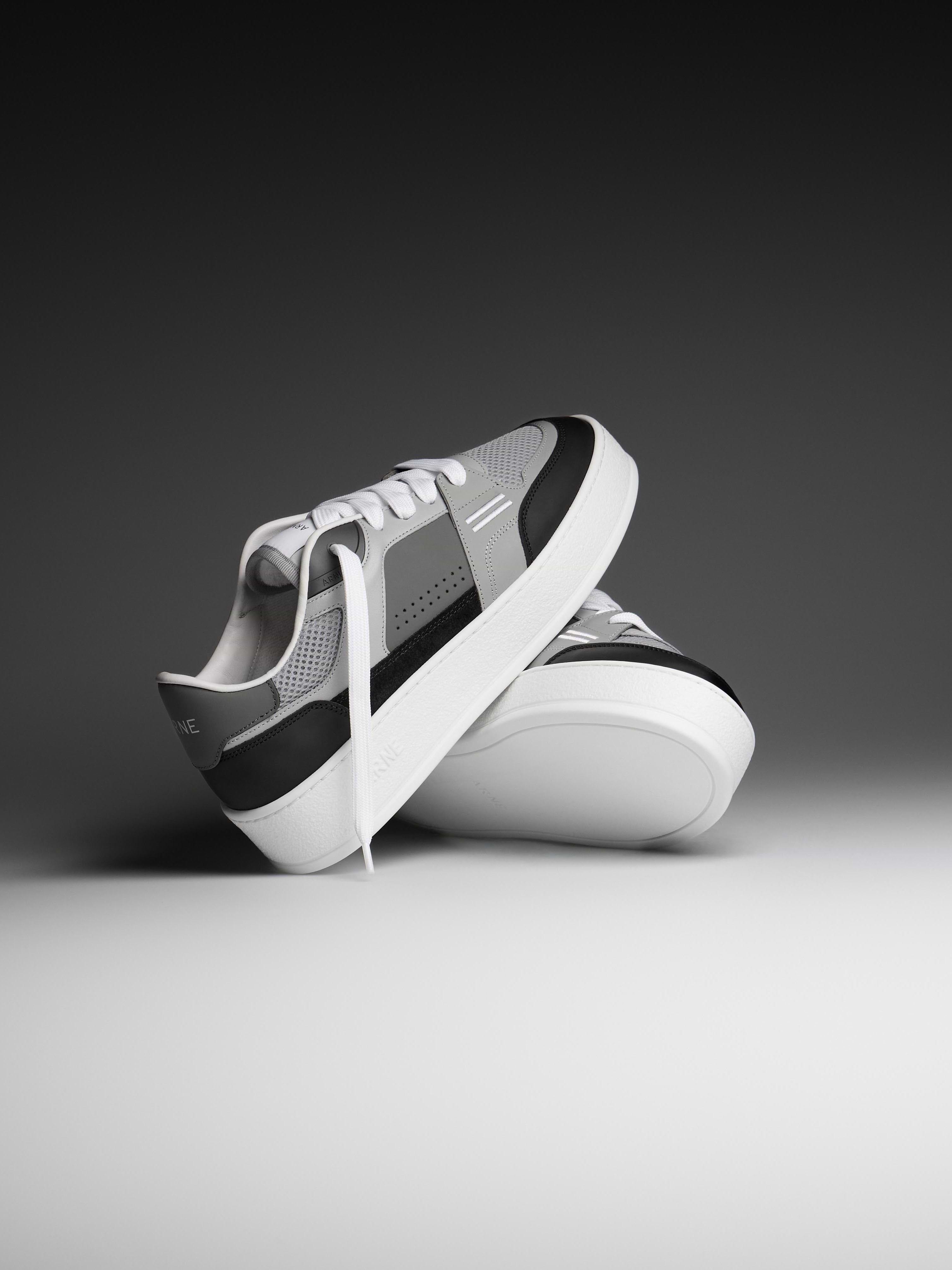 Arena Trainer 2.0 in Grey Black