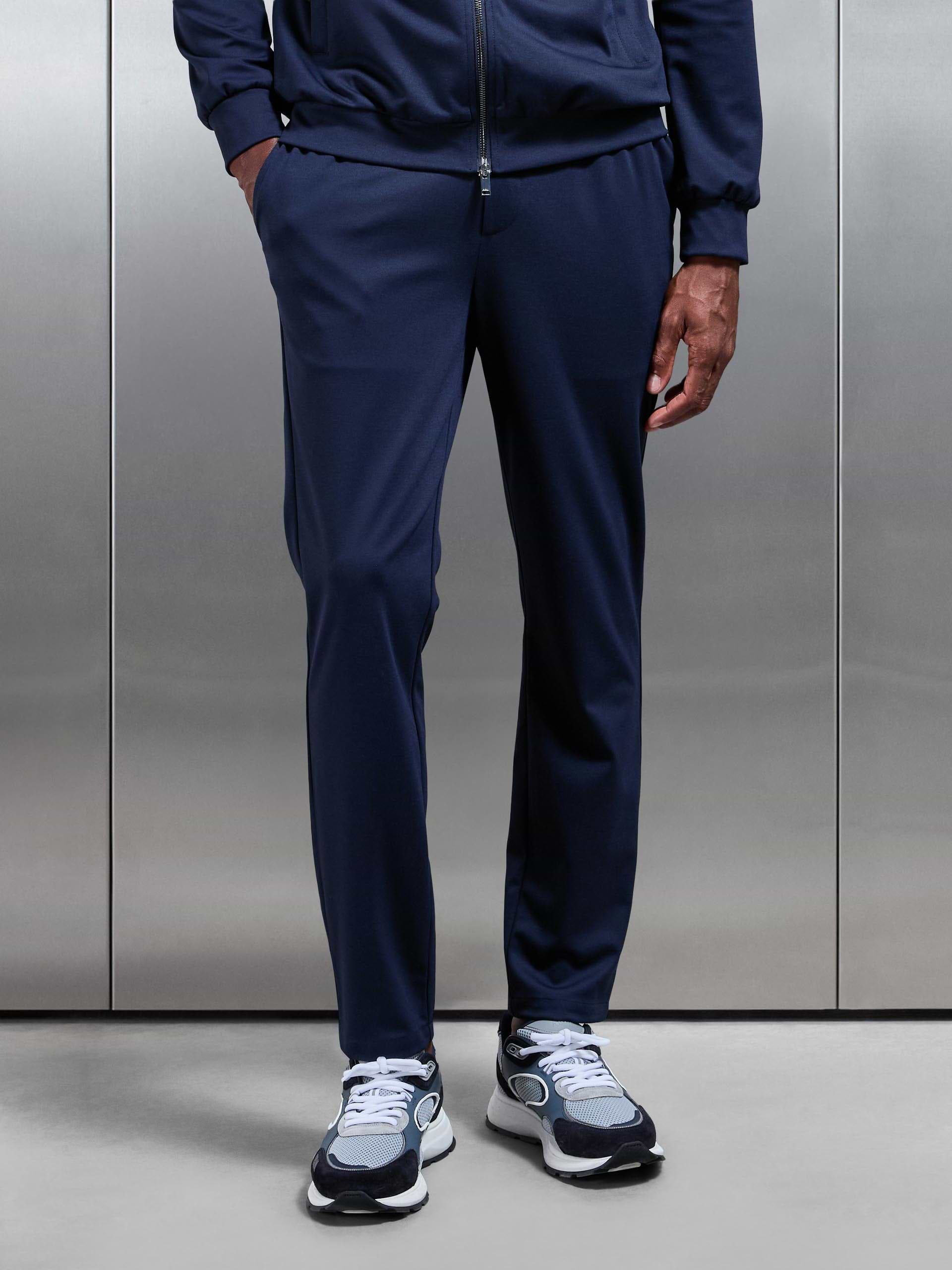 Athleisure Jogger in Navy