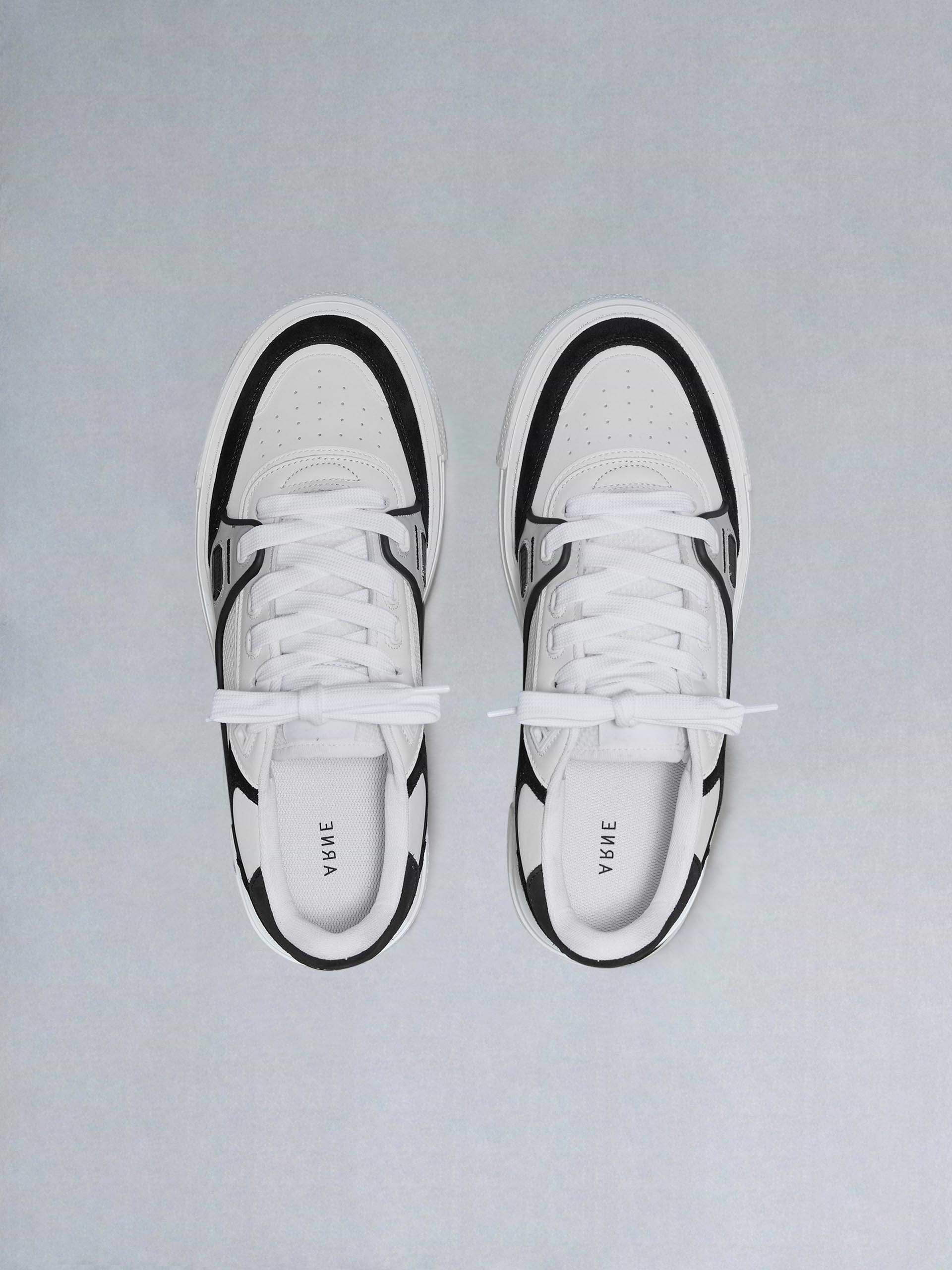 Atlas Trainer in White Black