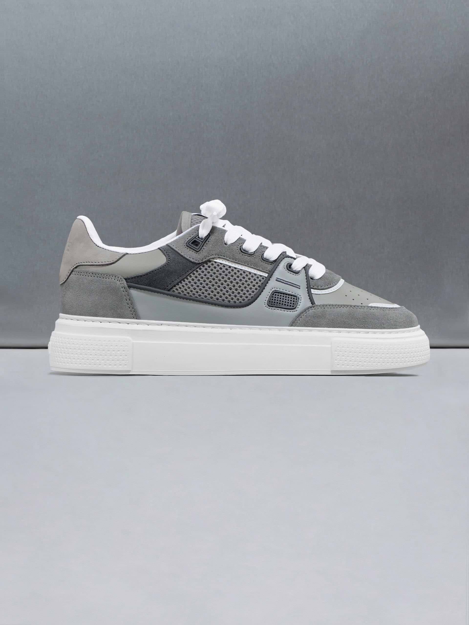 Atlas Trainer in Stone