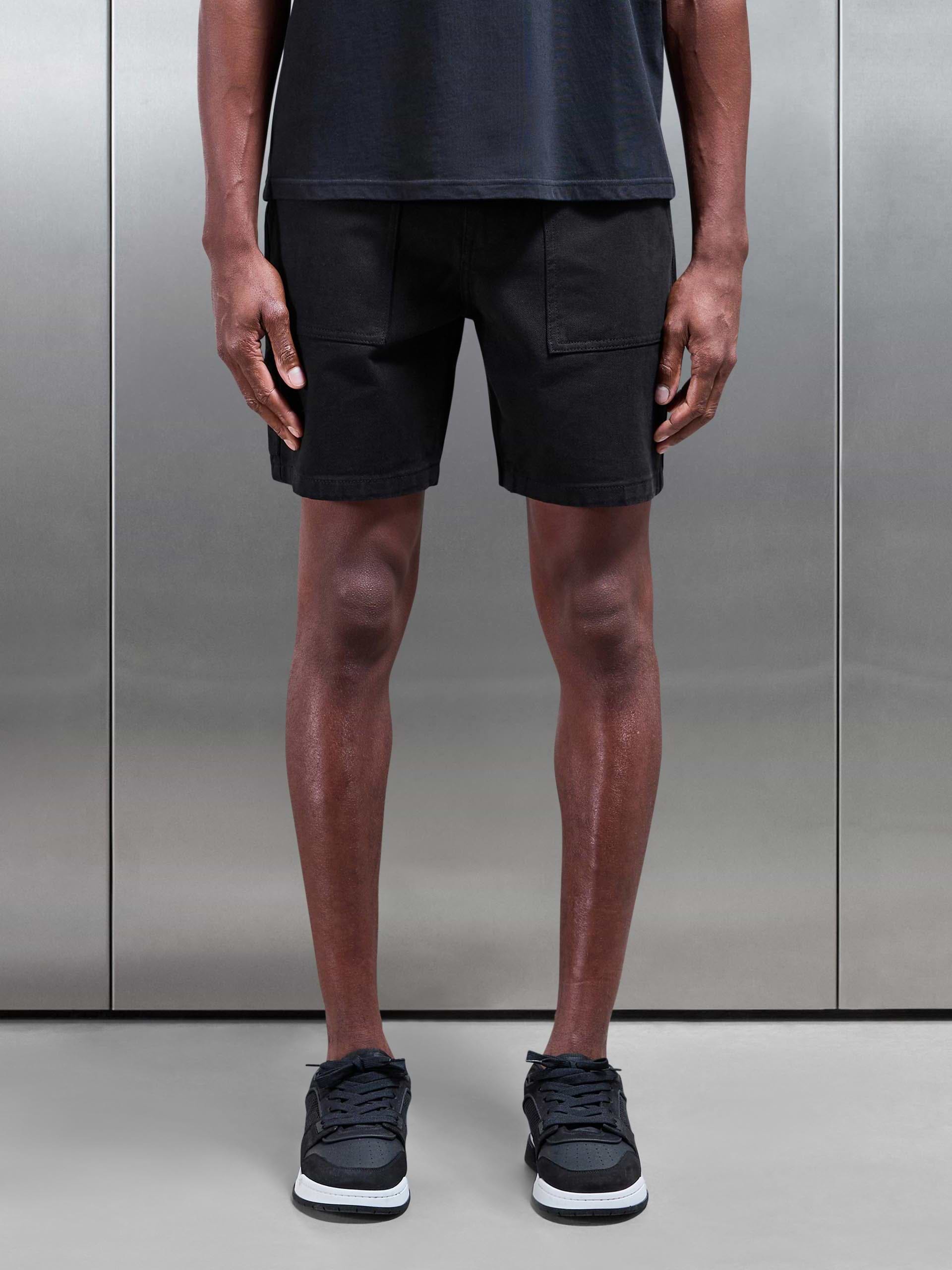 Carpenter Pocket Short in Black