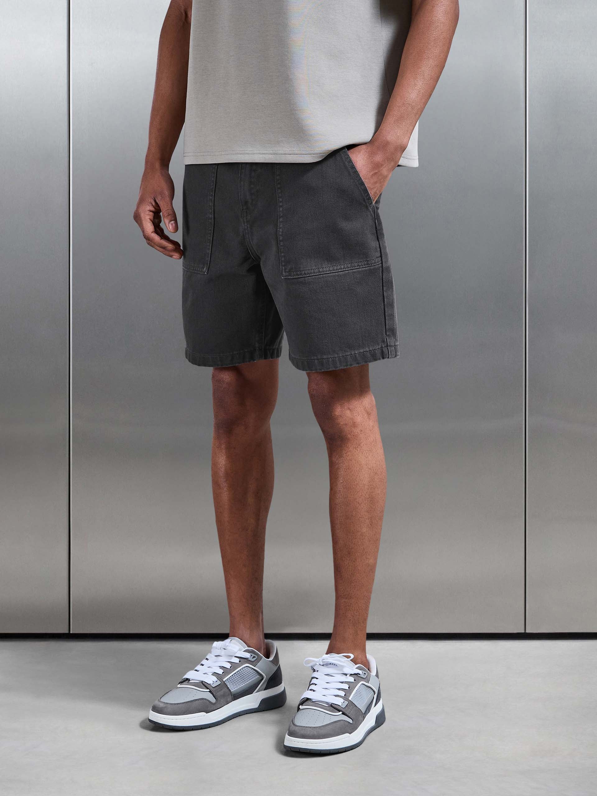 Carpenter Short in Grey