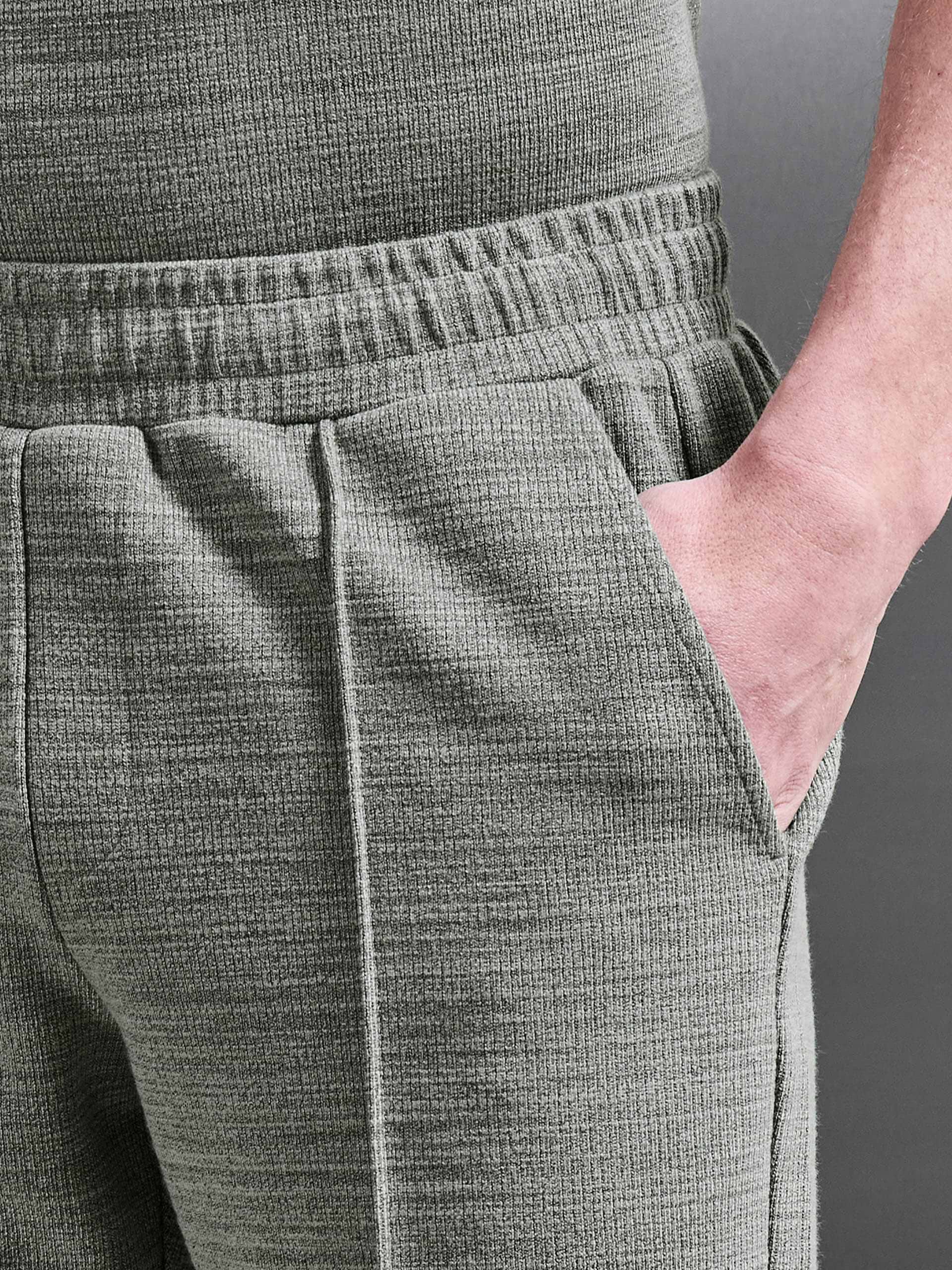 Cavour Textured Short in Olive