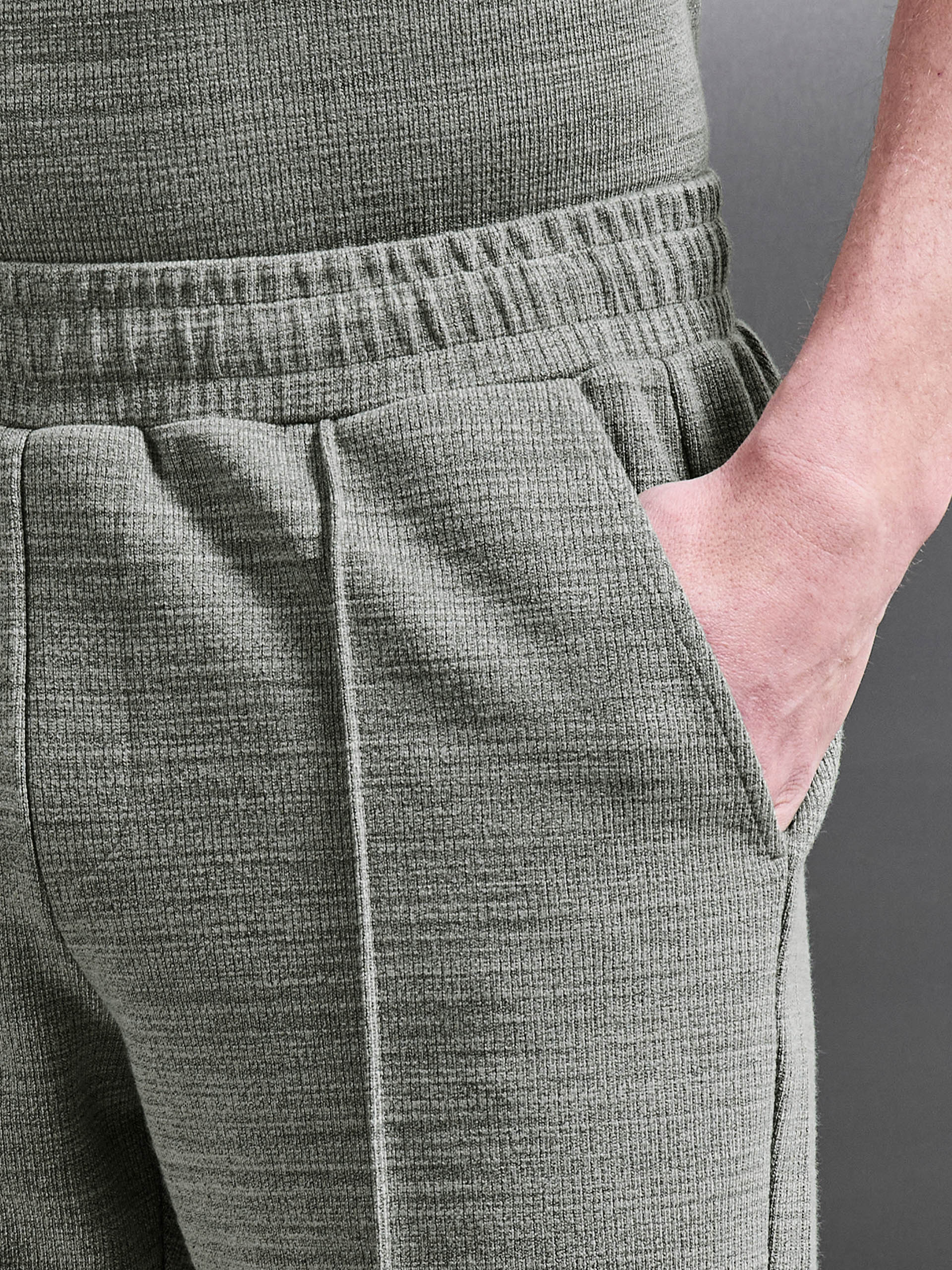 Cavour Textured Short in Olive