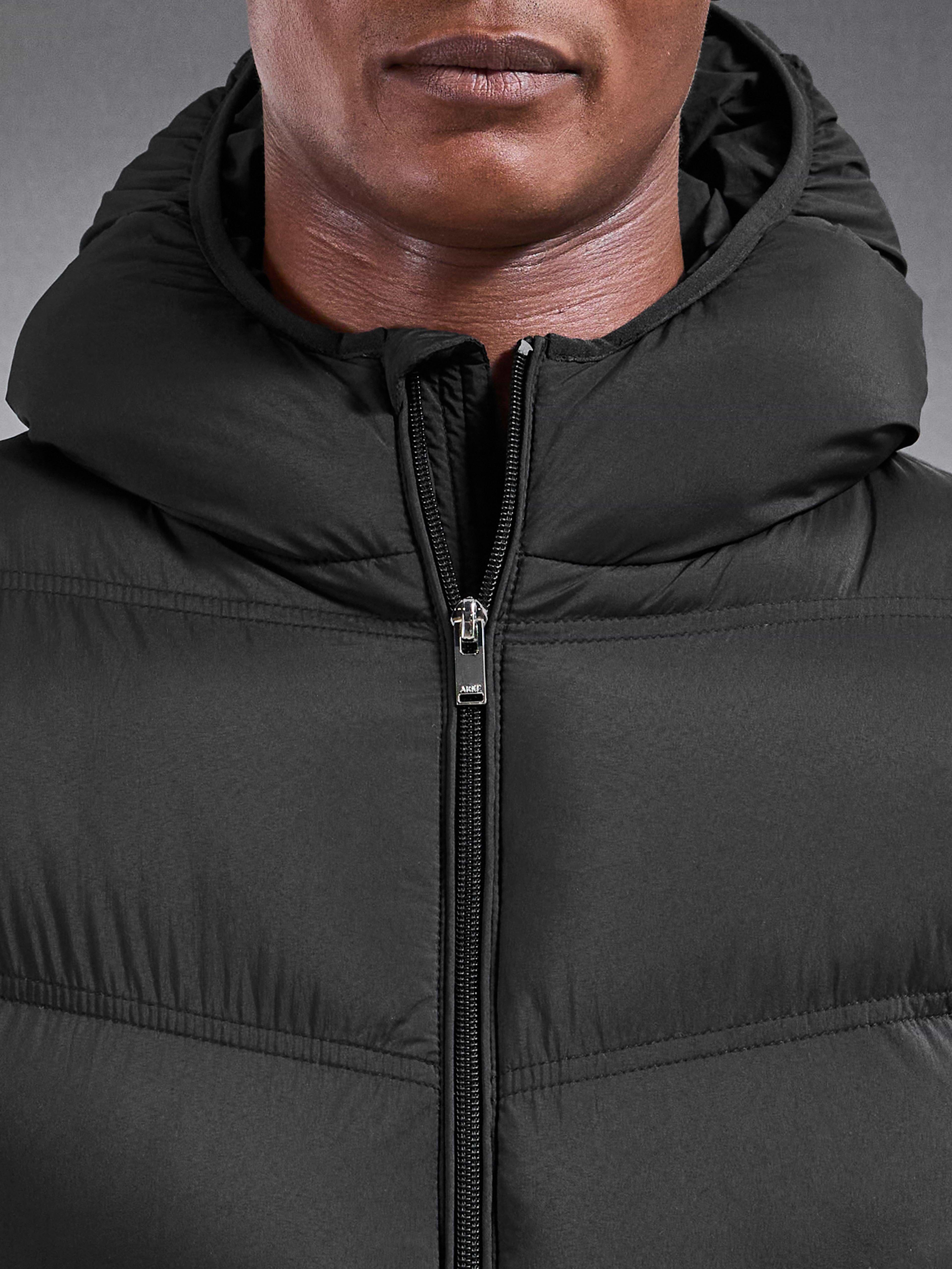Chevron Puffer Jacket in Black