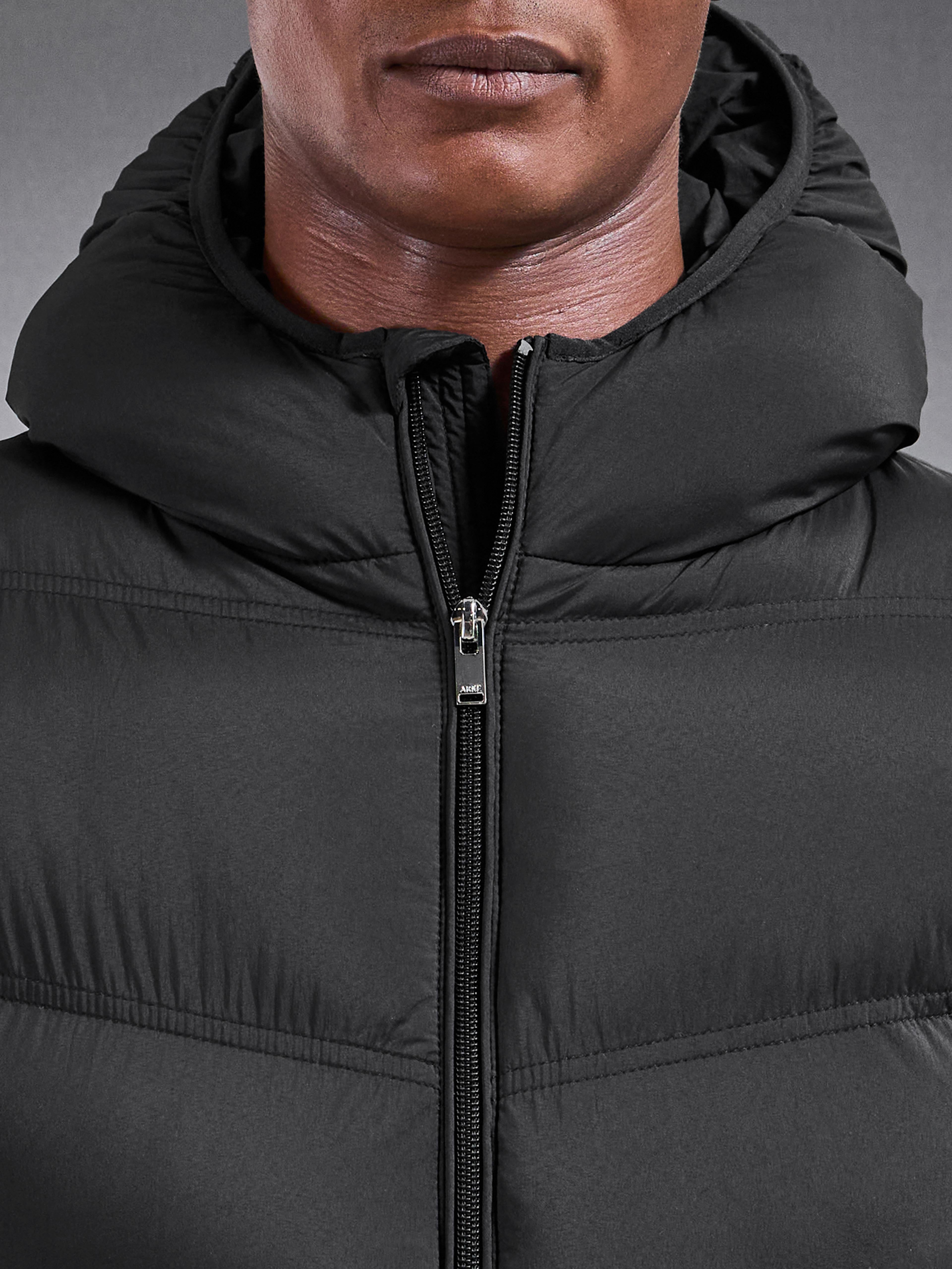 Chevron Puffer Jacket in Black