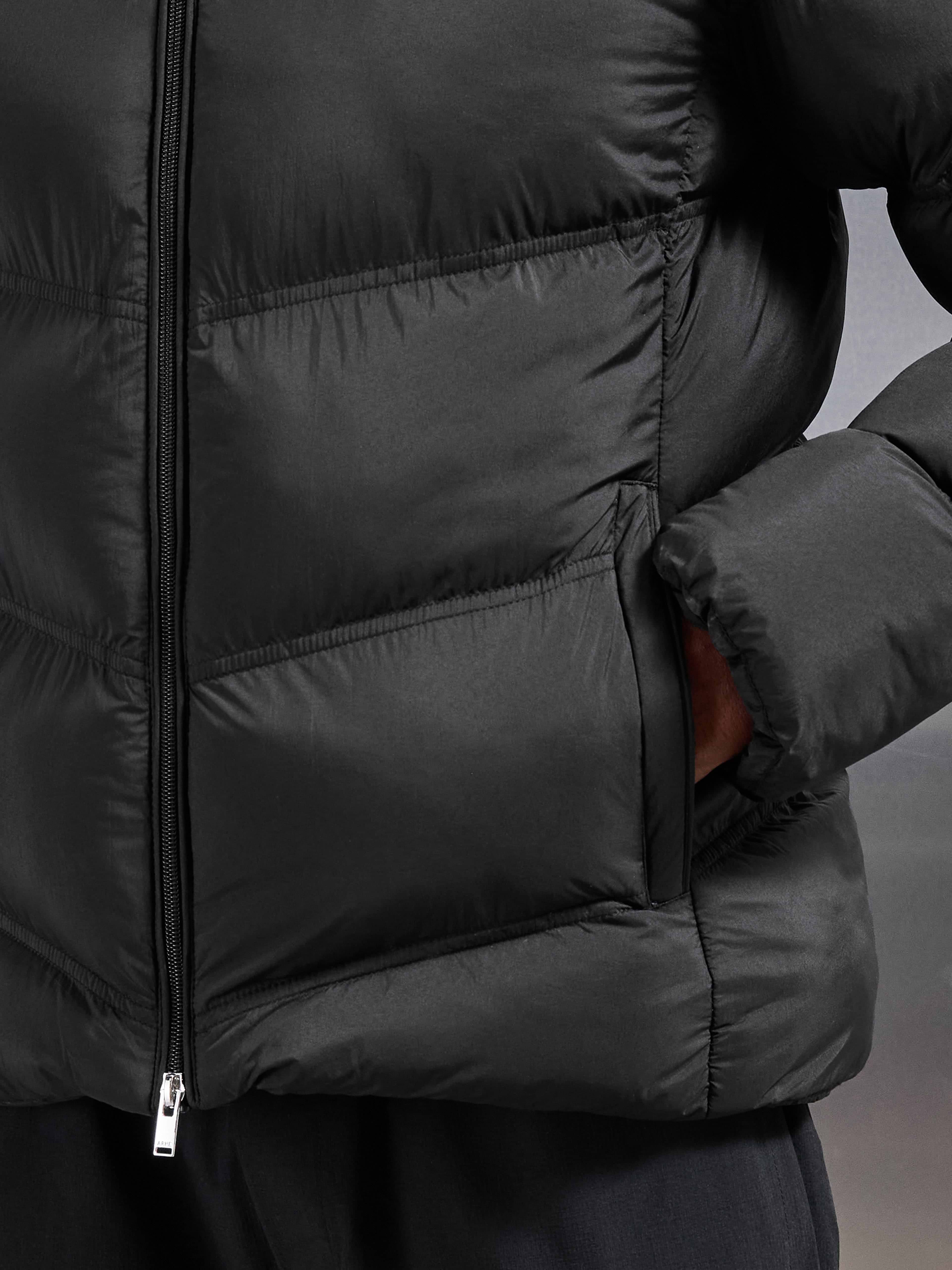 Chevron Puffer Jacket in Black