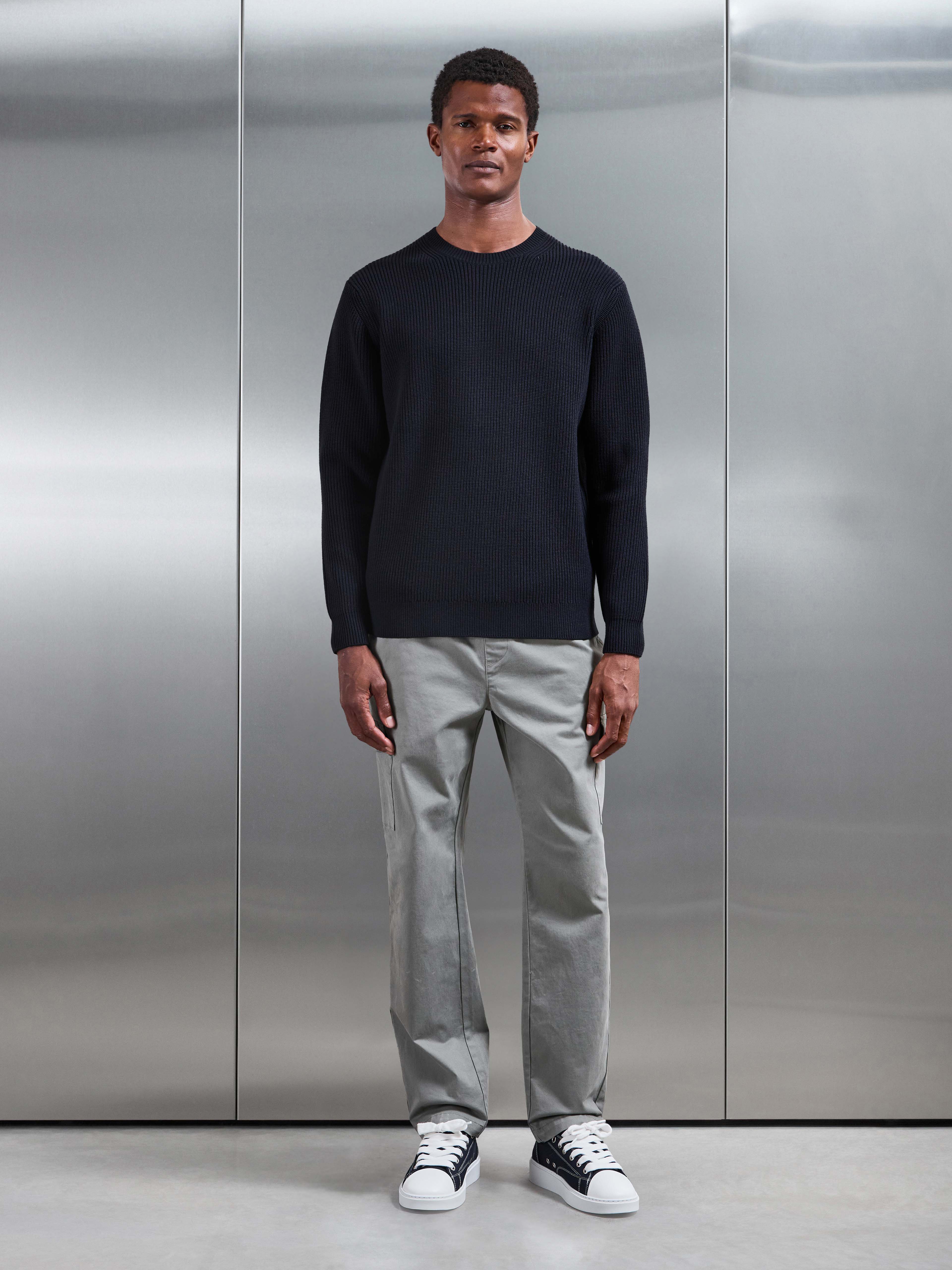 Chunky Ribbed Sweatshirt in Navy