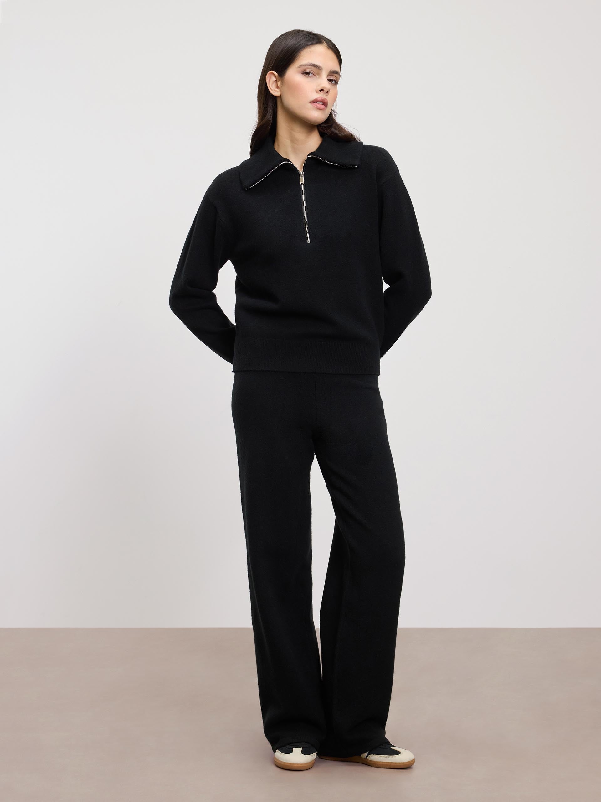 Womens Chunky Wool Half Zip in Black