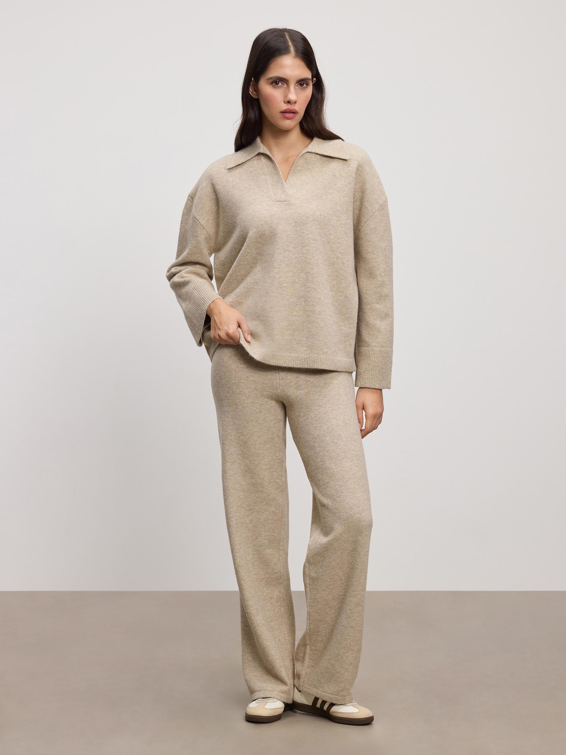 Womens Chunky Wool Revere Collar Polo in Stone