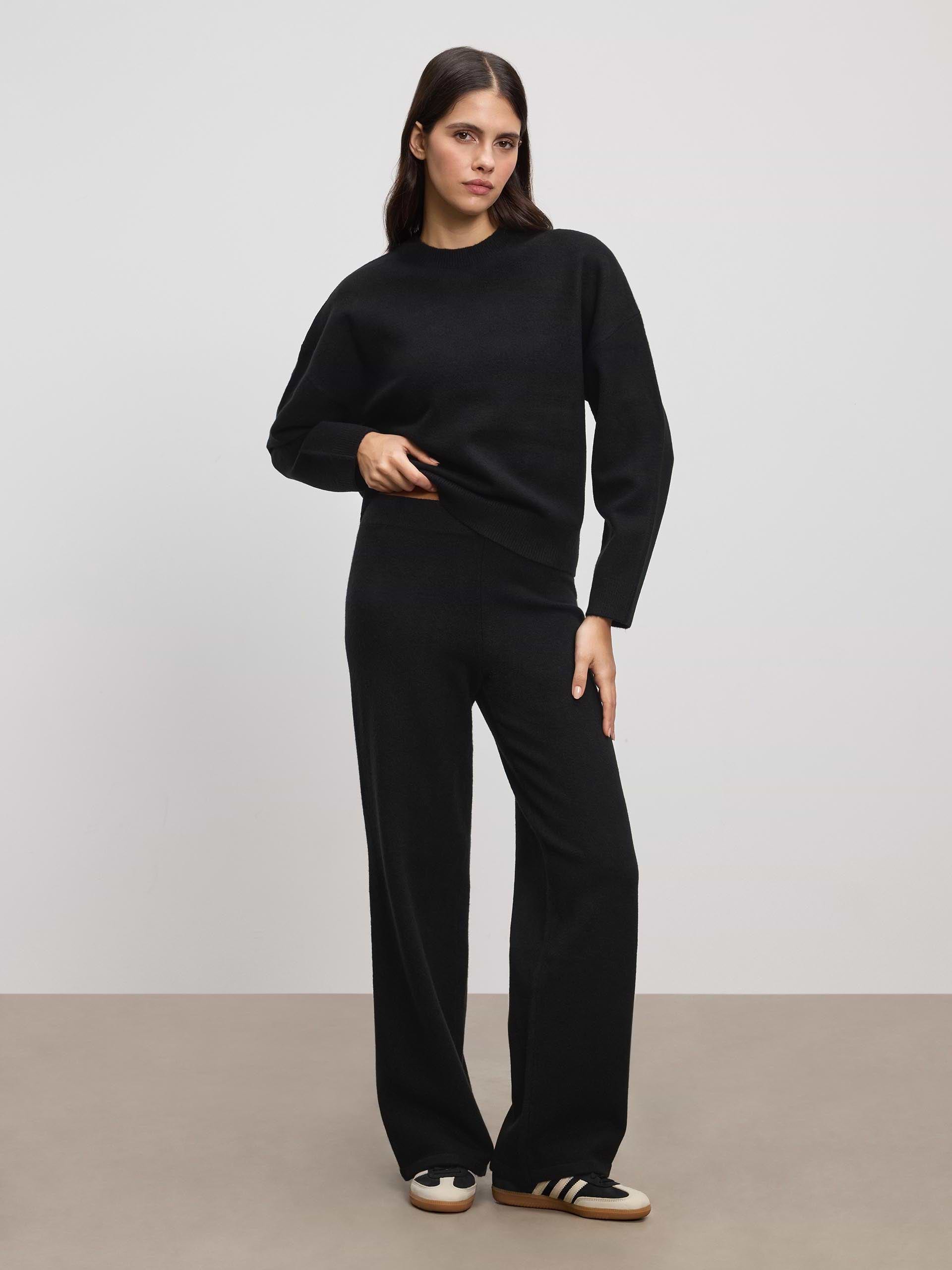 Womens Chunky Wool Sweatshirt in Black