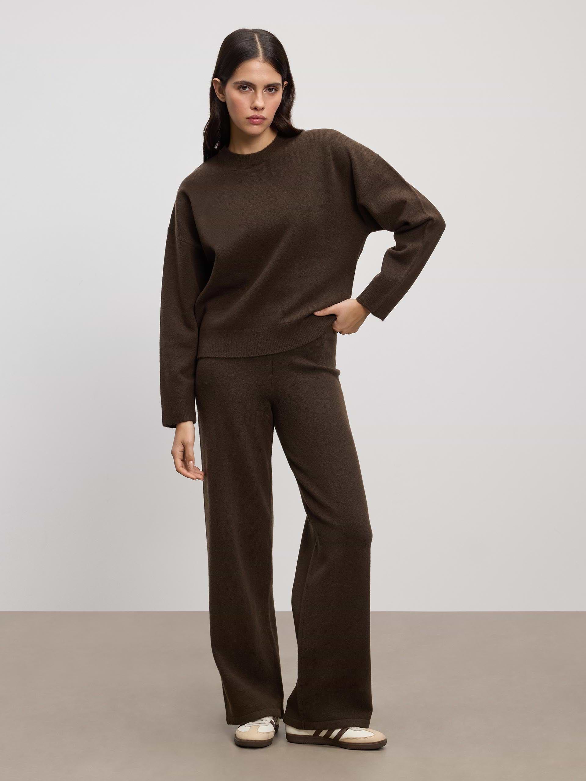 Womens Chunky Wool Jogger in Brown