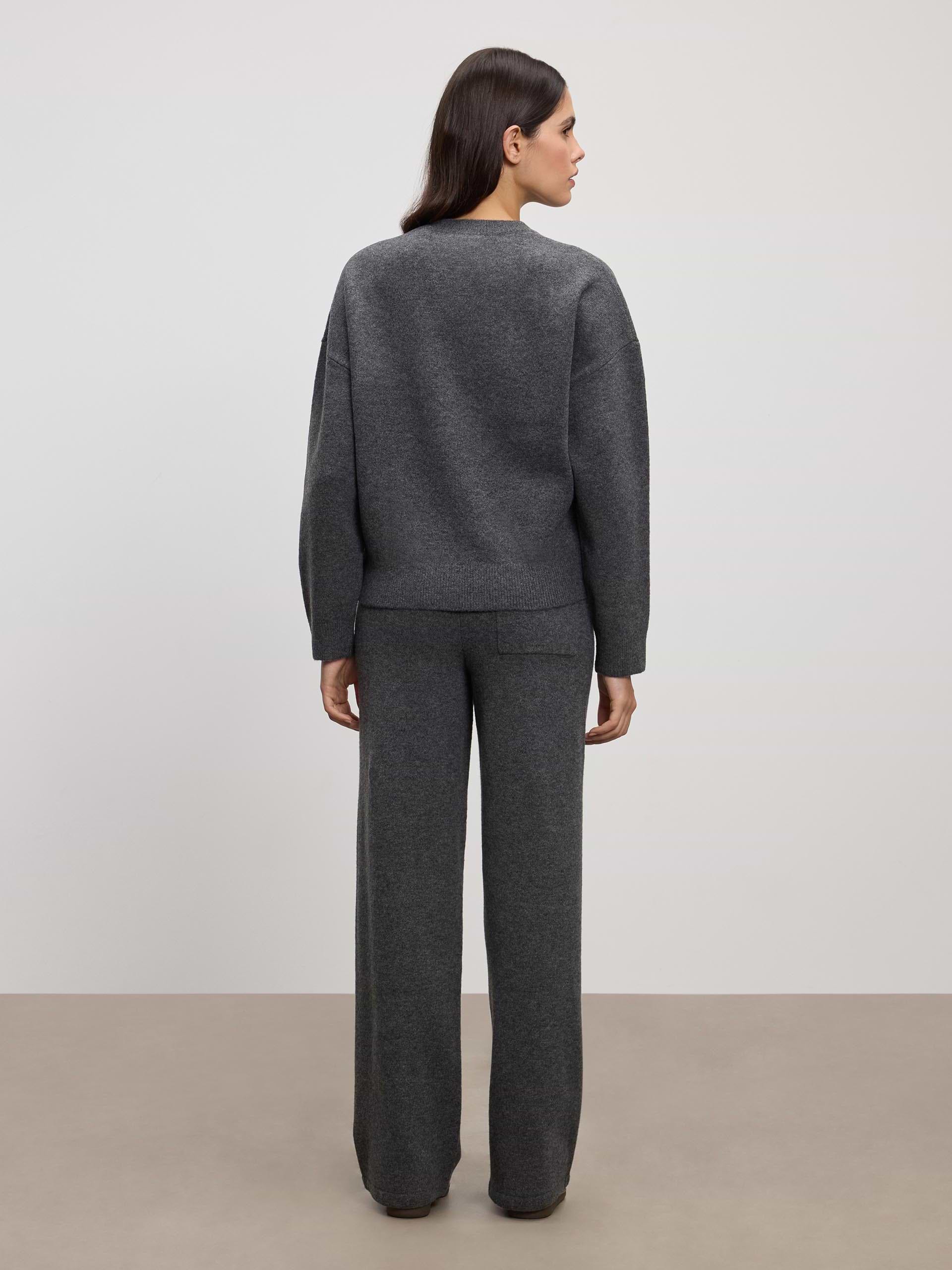 Womens Chunky Wool Jogger in Charcoal