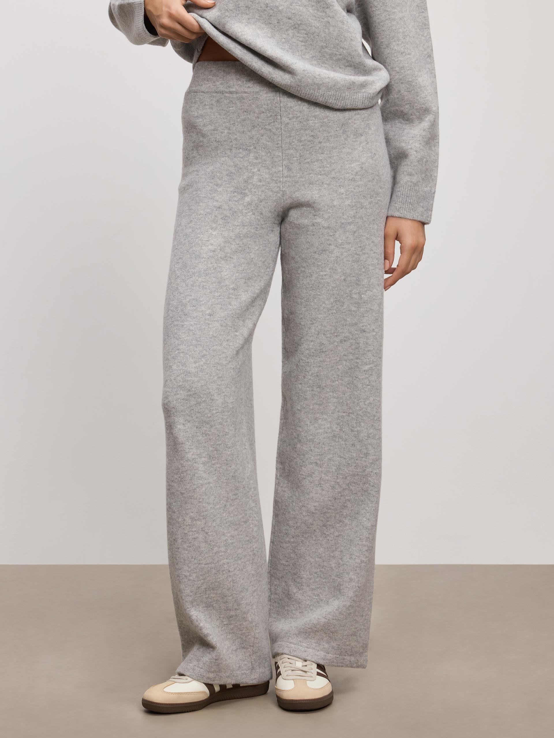 Womens Chunky Wool Jogger in Grey Marl