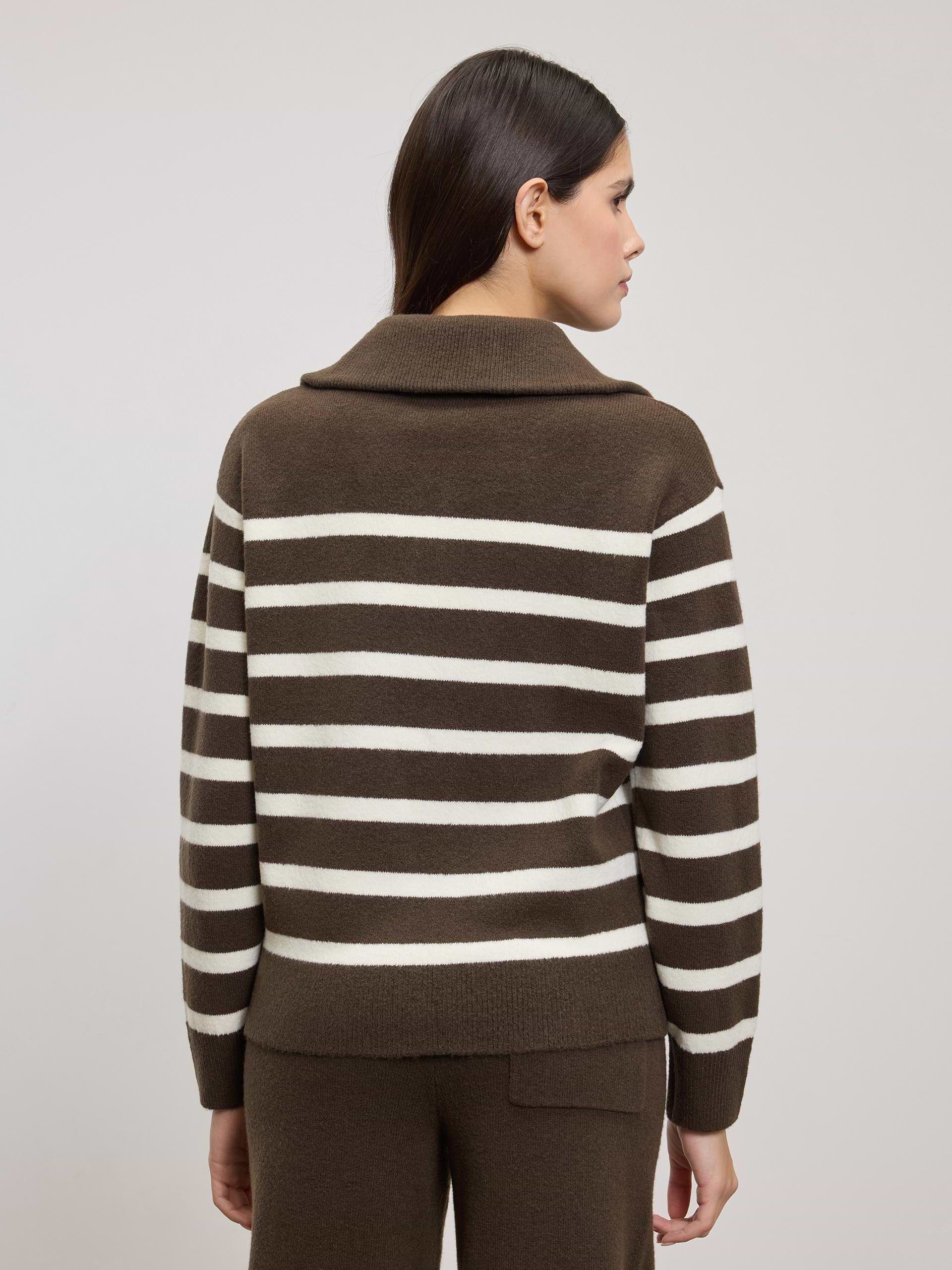 Womens Chunky Wool Stripe Half Zip in Brown White