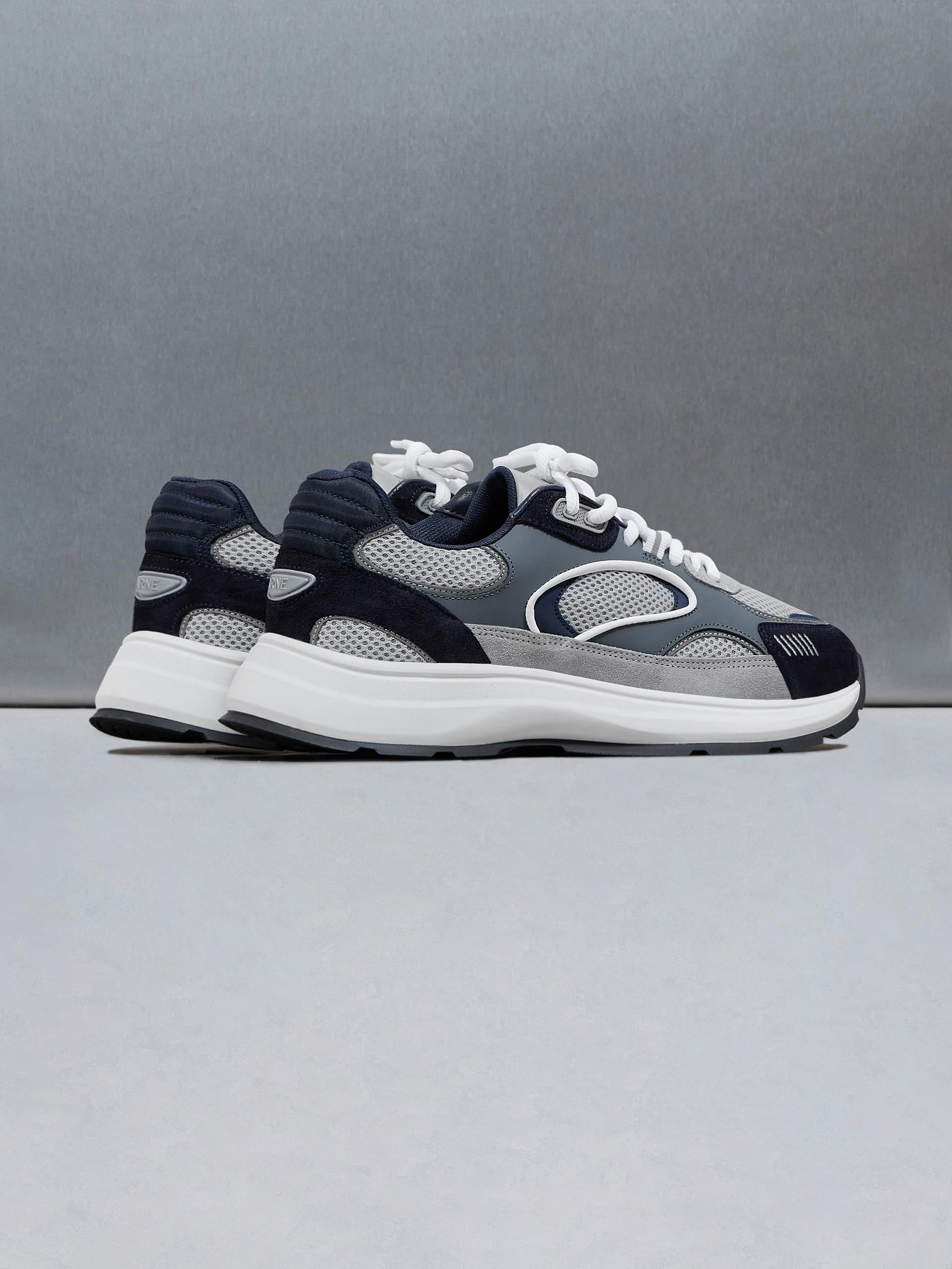 Circuit Trainer in Air Force Blue