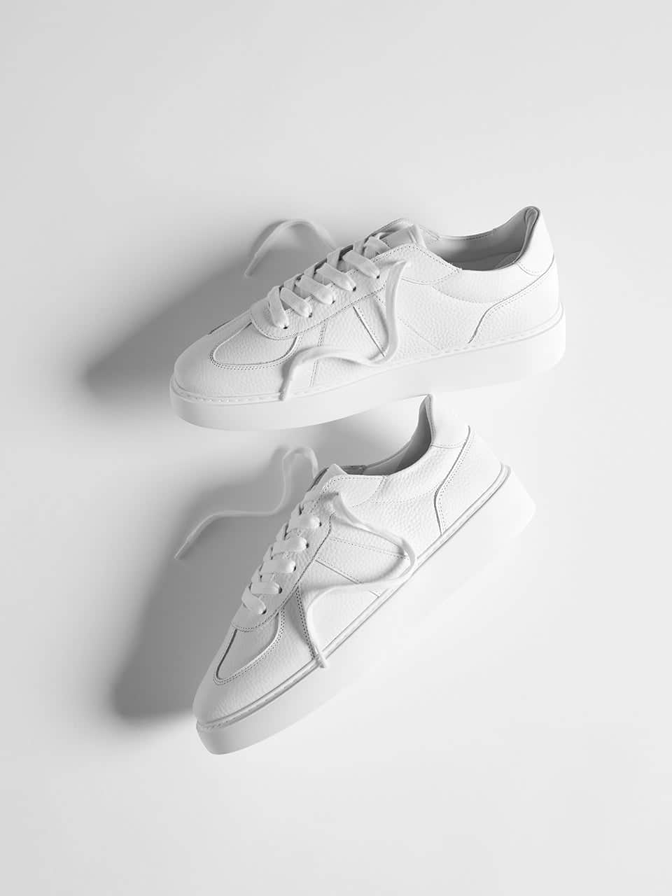 Classic Court Trainer in Triple White