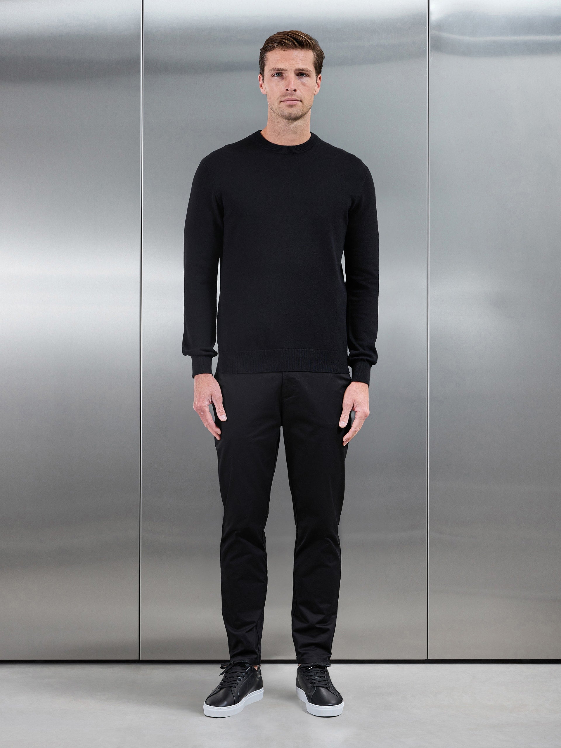 Cotton Knitted Crew Neck Sweatshirt in Black