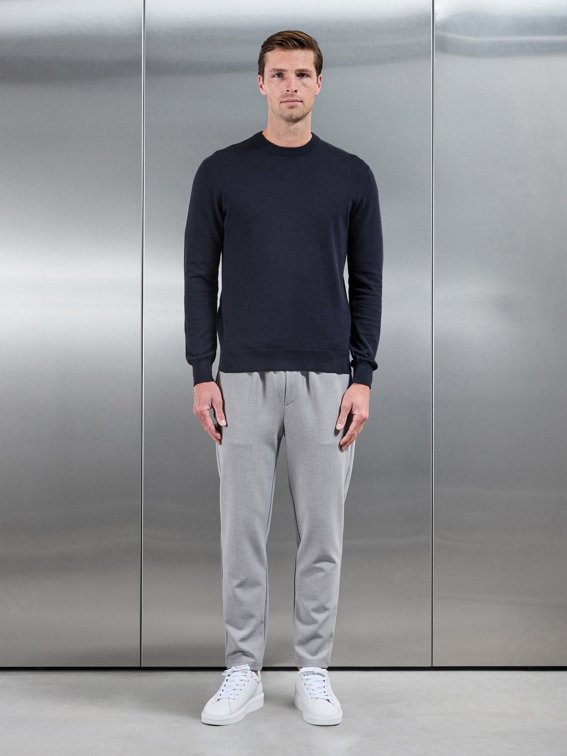 Cotton Knitted Crew Neck Sweatshirt in Navy