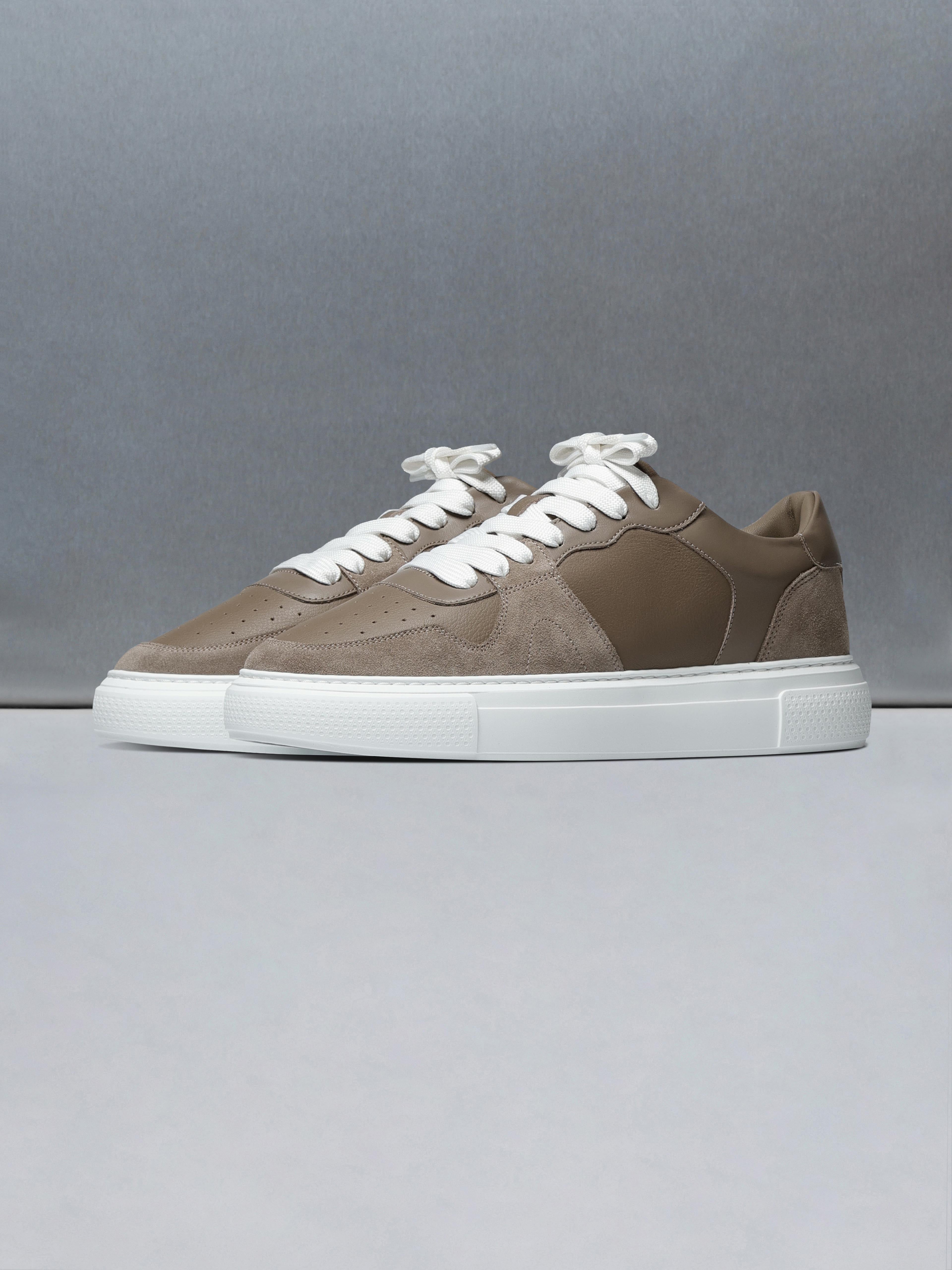 Court Trainer in Taupe White