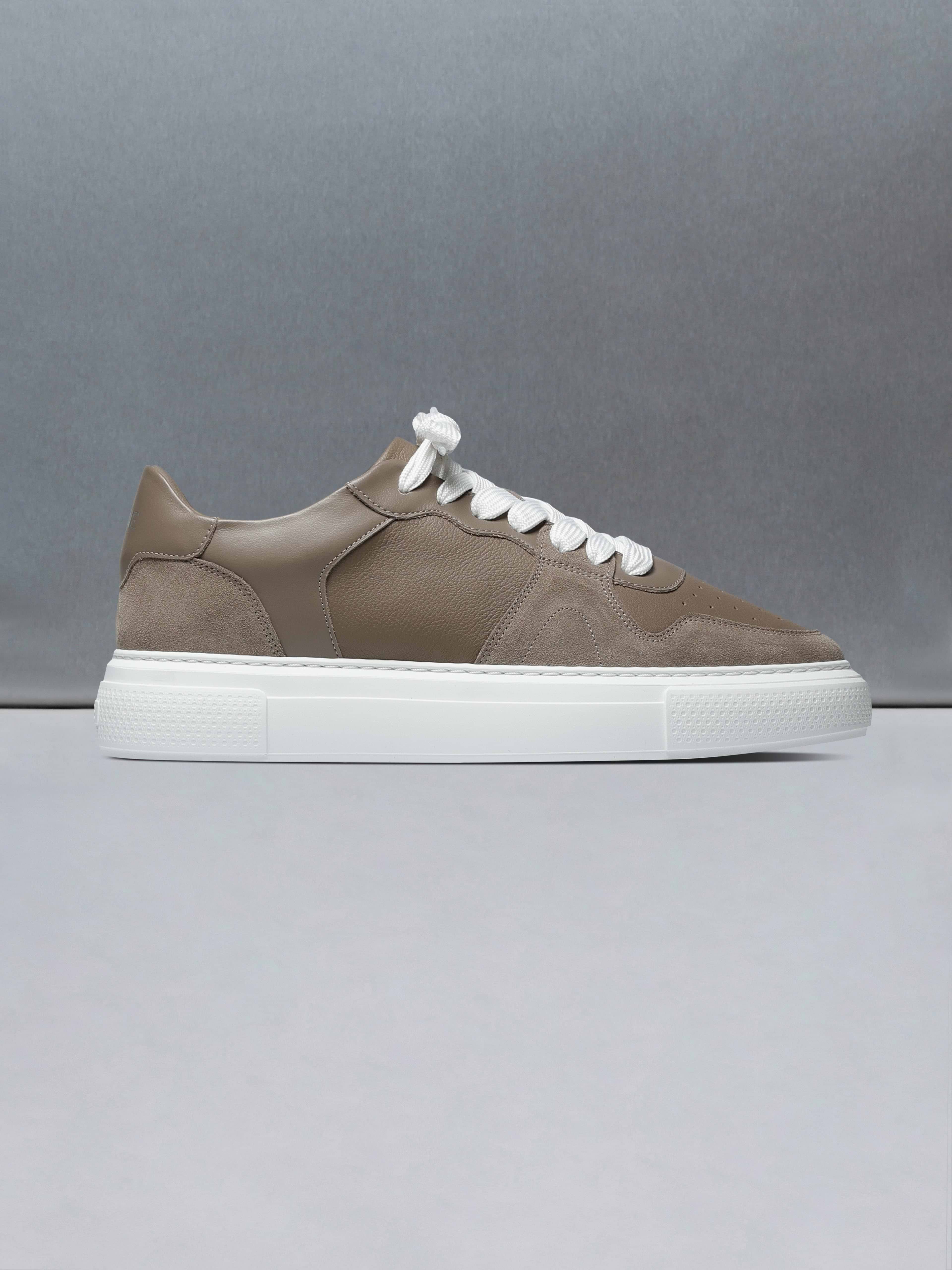 Court Trainer in Taupe White