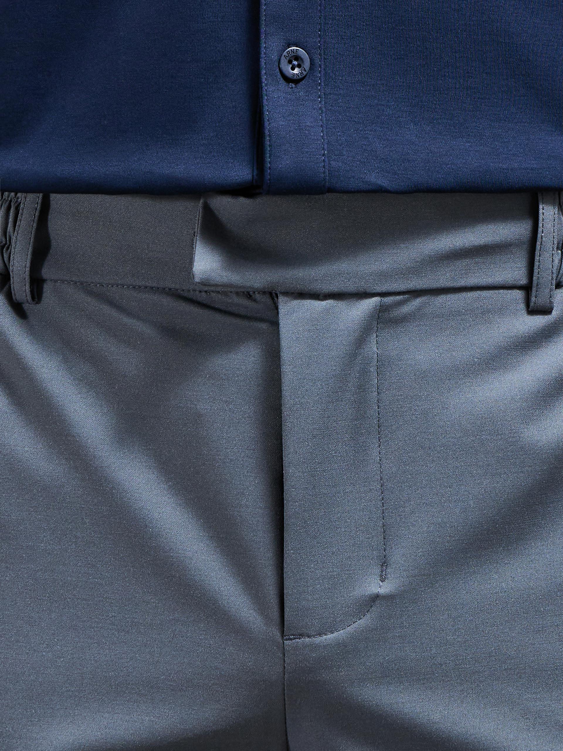 Nylon Stretch Chino Short in Grey