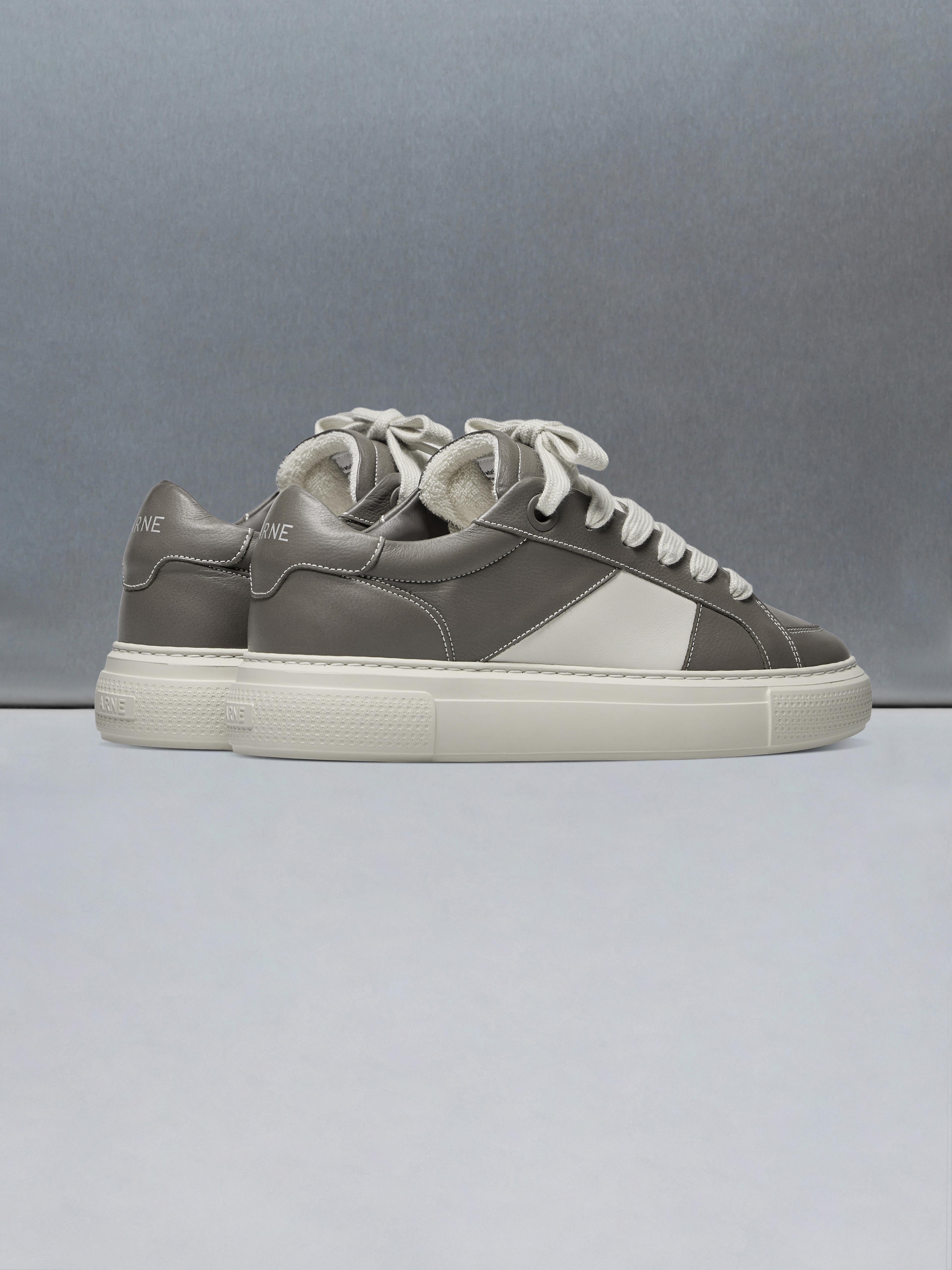 Chunky Stripe Essential Trainer in Brown