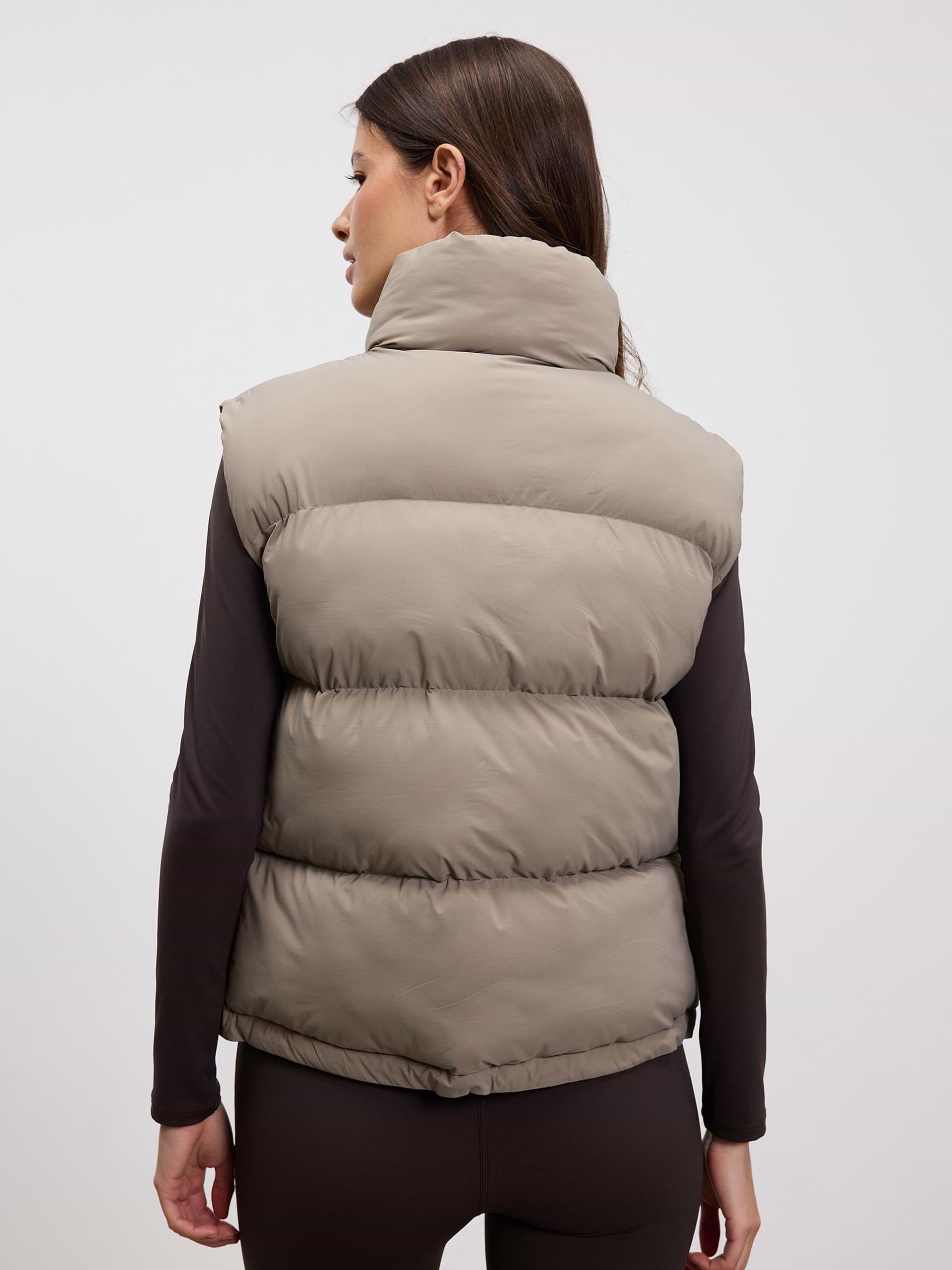 Womens Puffer Gilet in Stone