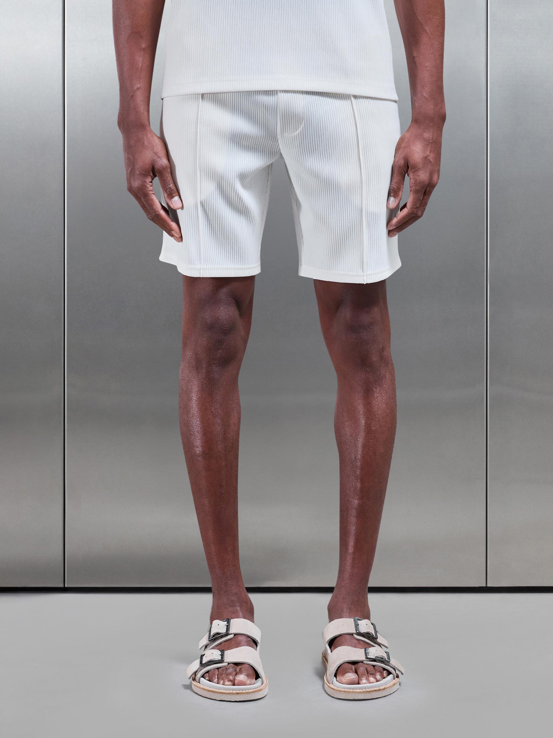 Pleated Short in Ecru