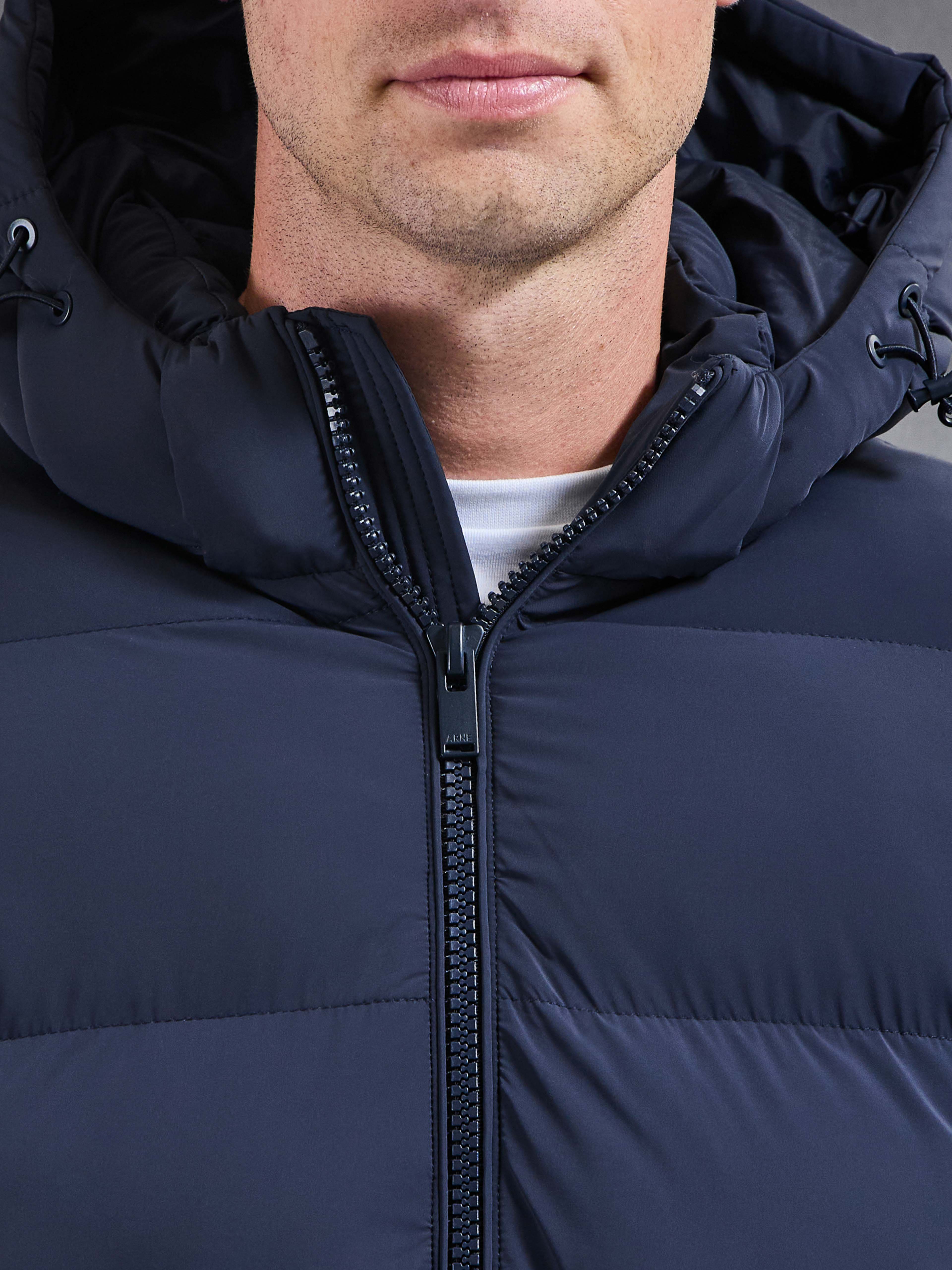 Essential Puffer Jacket in Navy