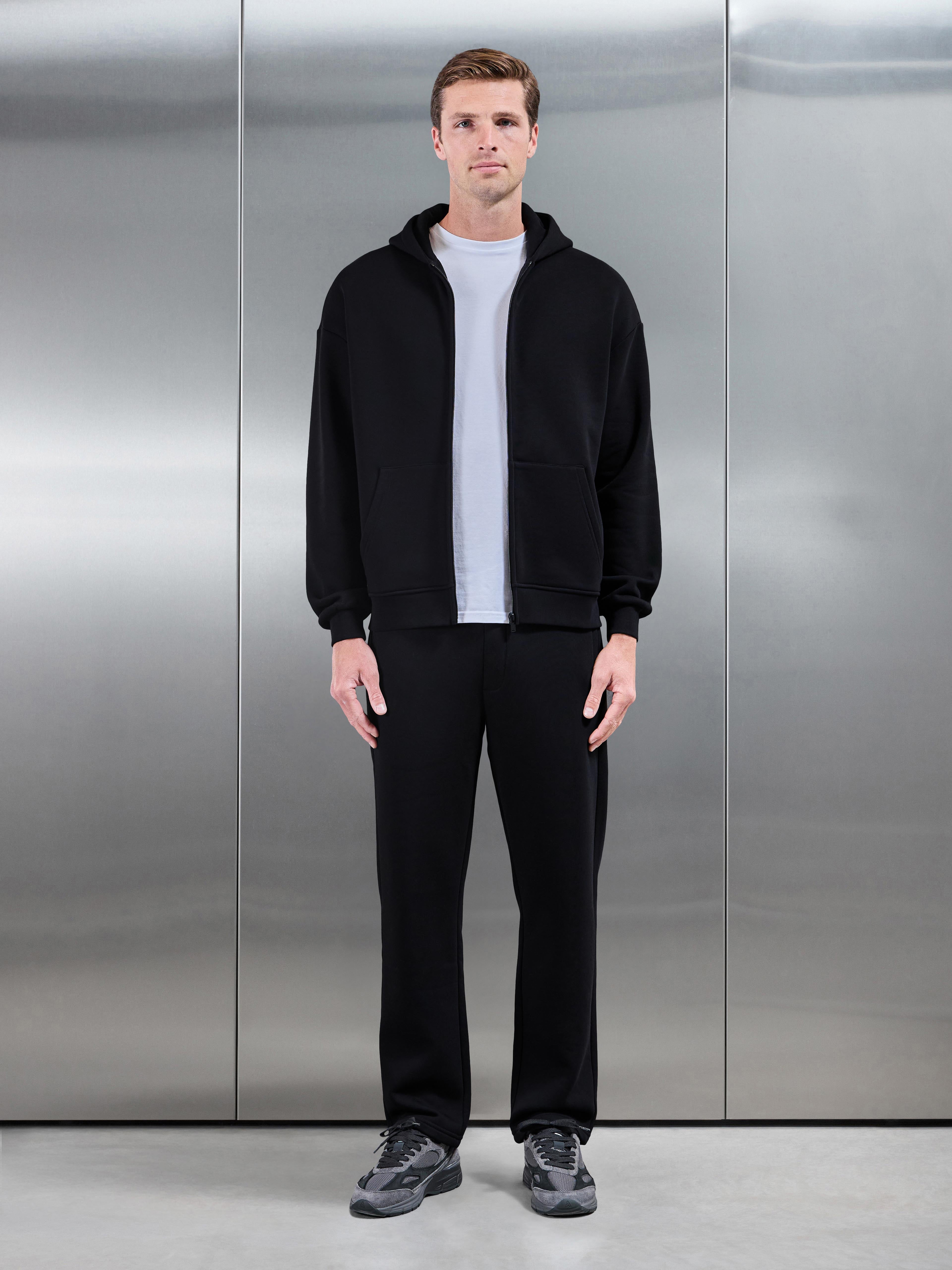 Essential Relaxed Zip Hoodie in Black