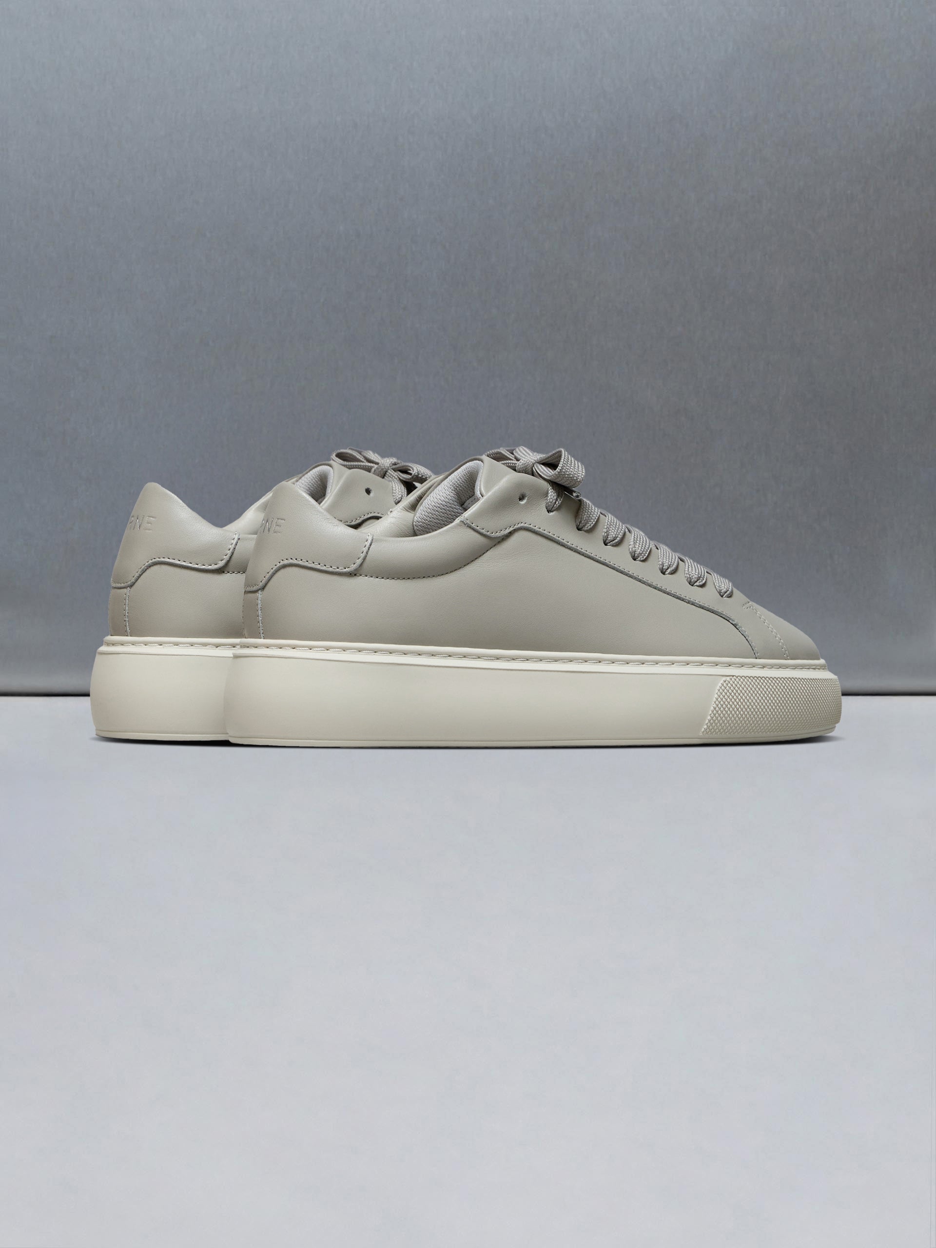 Essential Leather Trainer in Beige