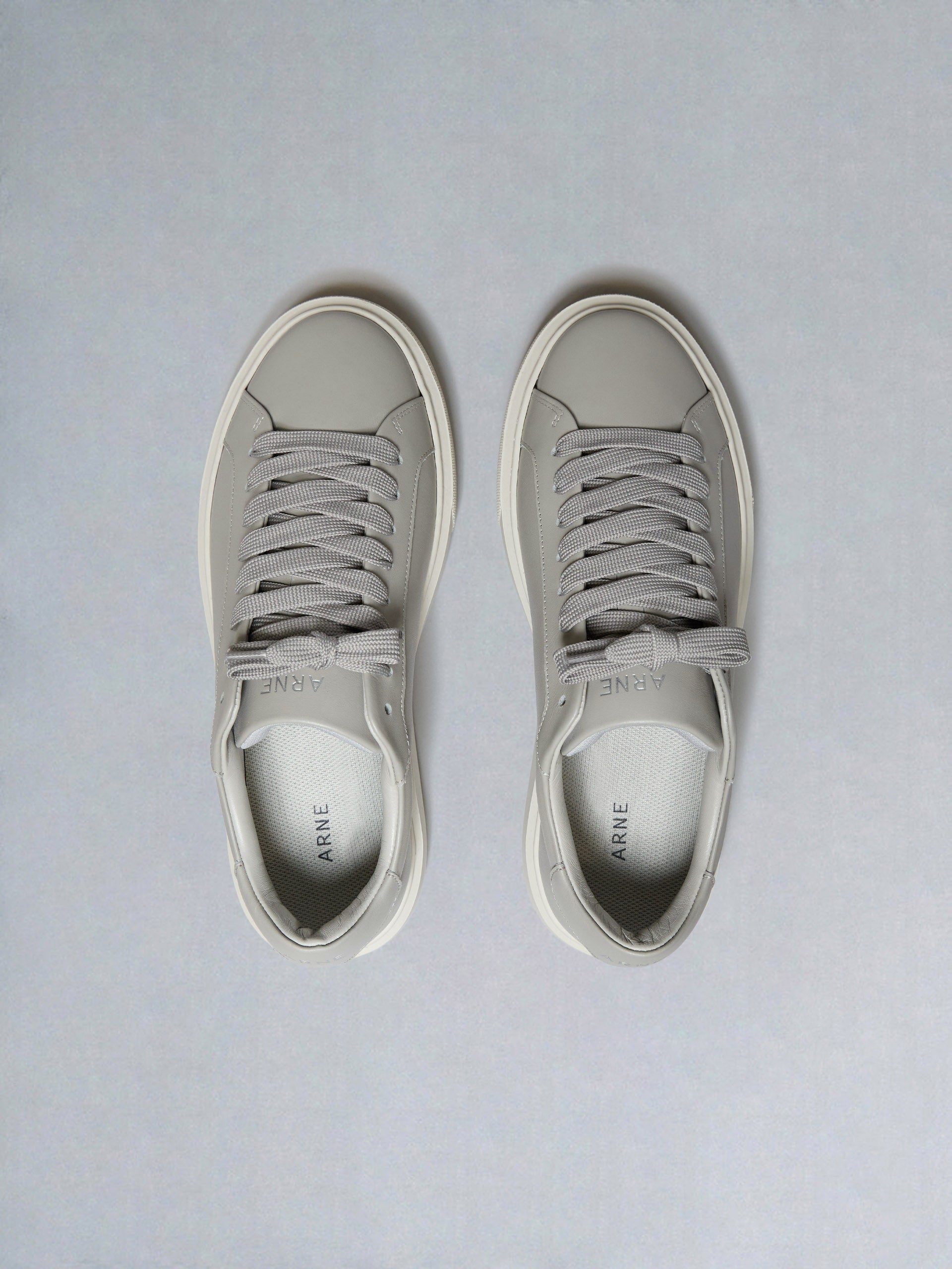 Essential Leather Trainer in Beige