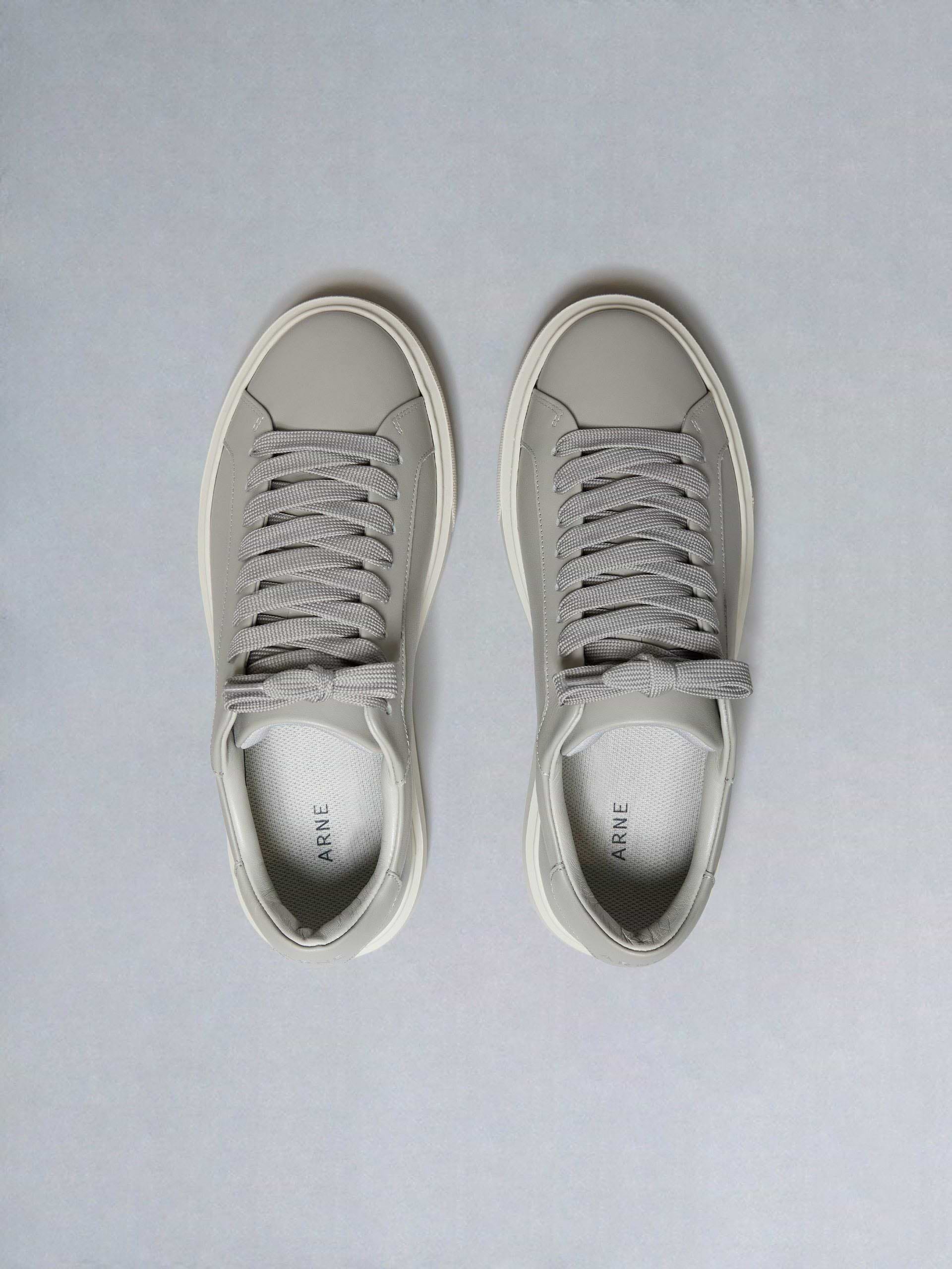 Essential Leather Trainer in Beige
