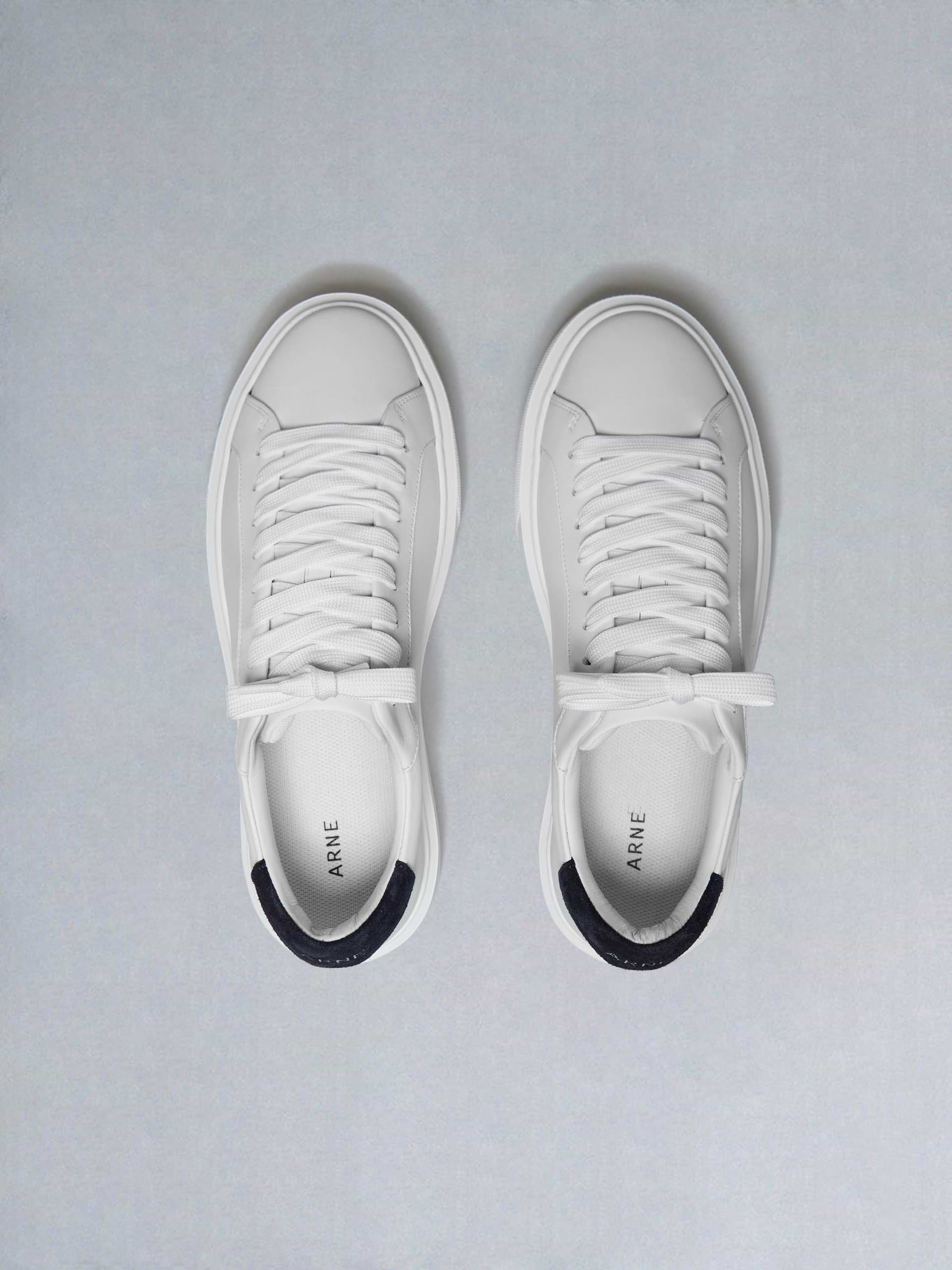 Essential Leather Trainer in White Navy