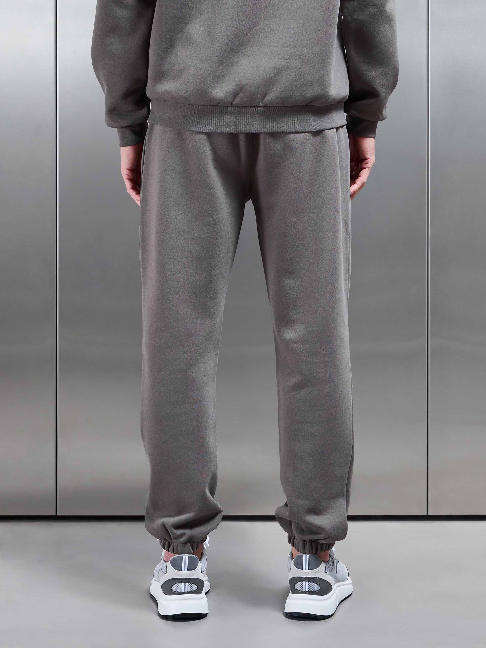 Essential Relaxed Fit Cuffed Jogger in Grey
