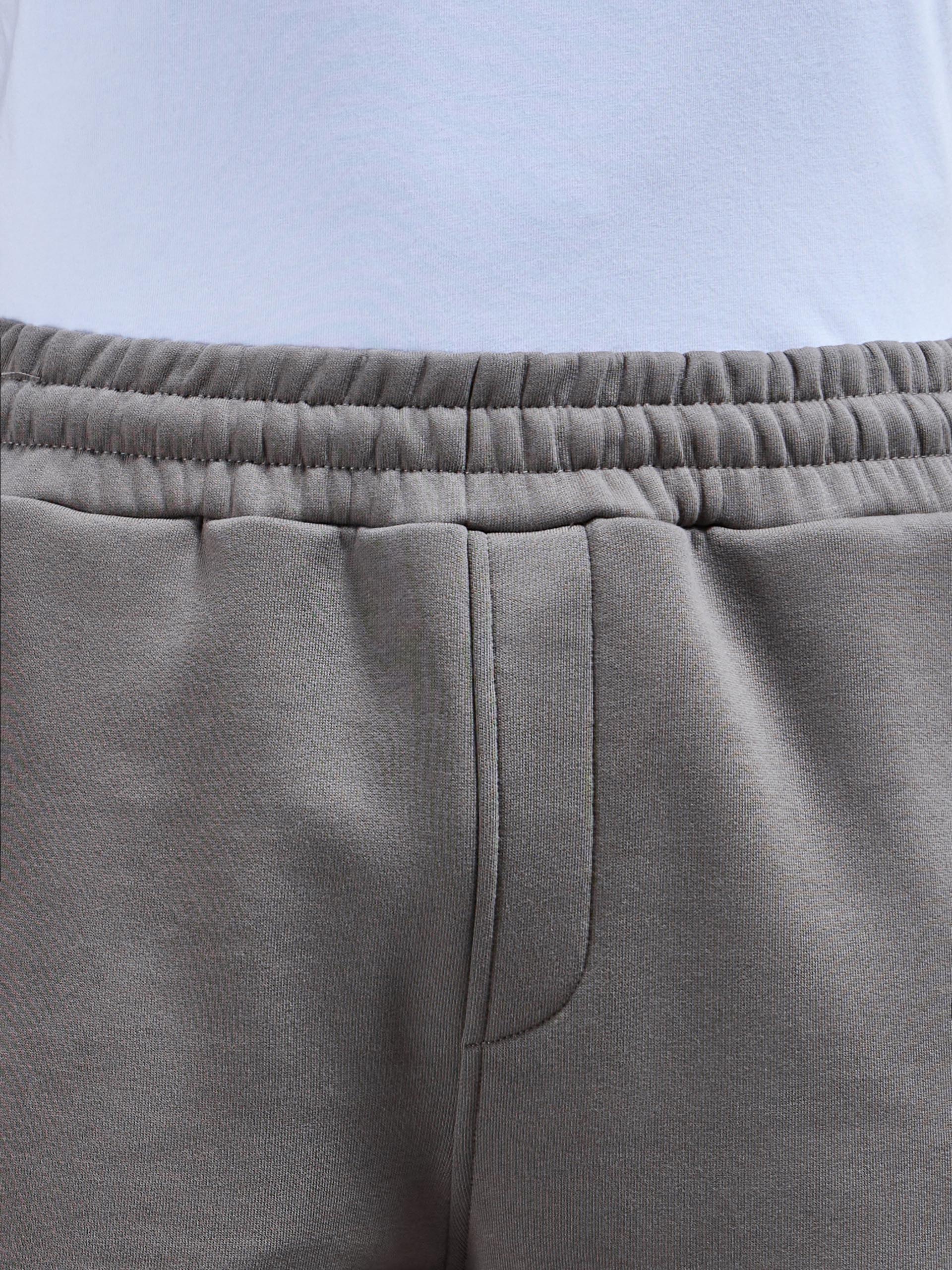 Essential Relaxed Fit Cuffed Jogger in Grey