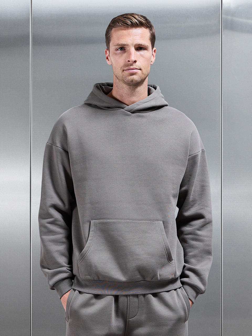 Essential Relaxed Hoodie in Grey