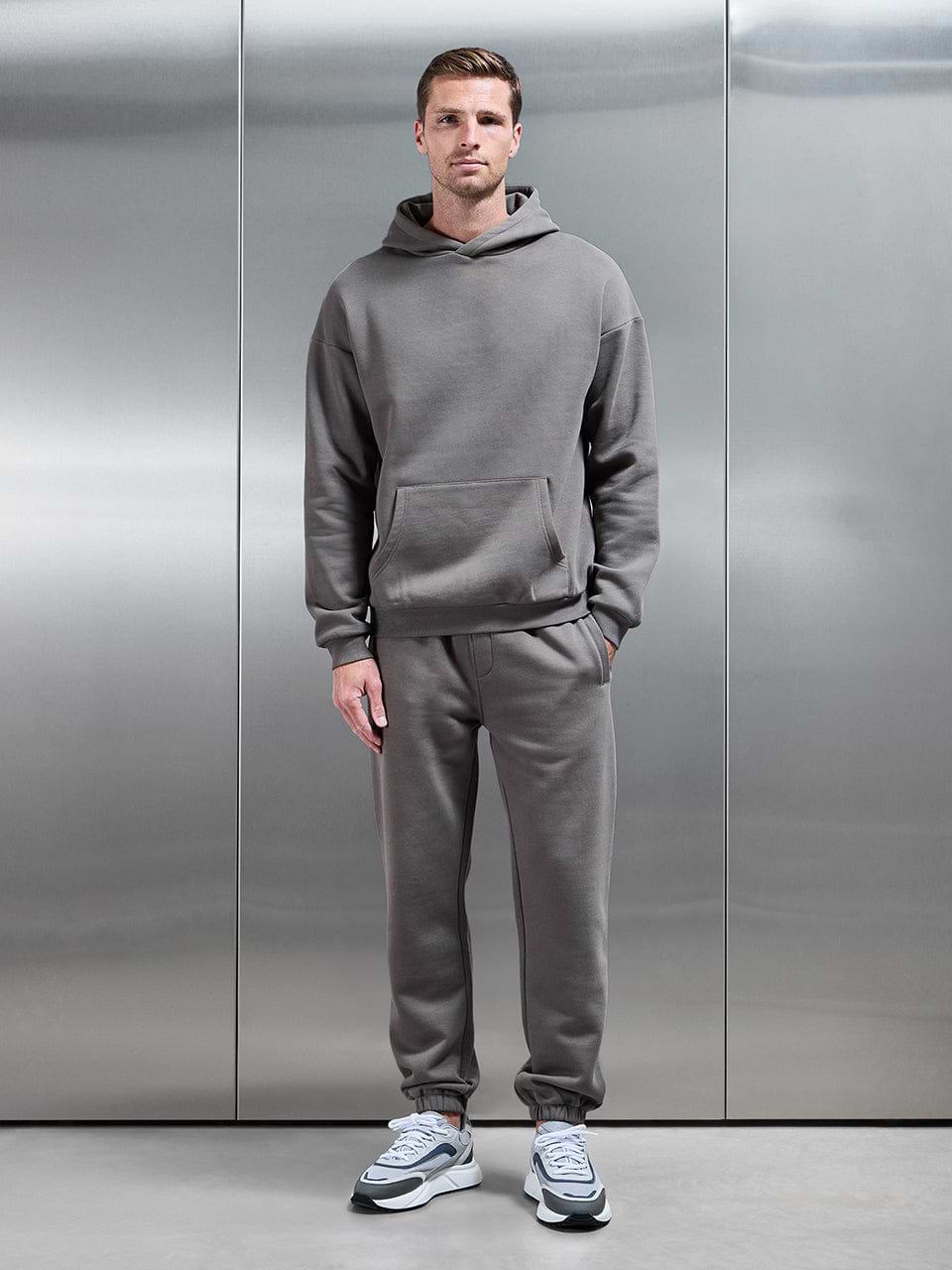 Essential Relaxed Hoodie in Grey