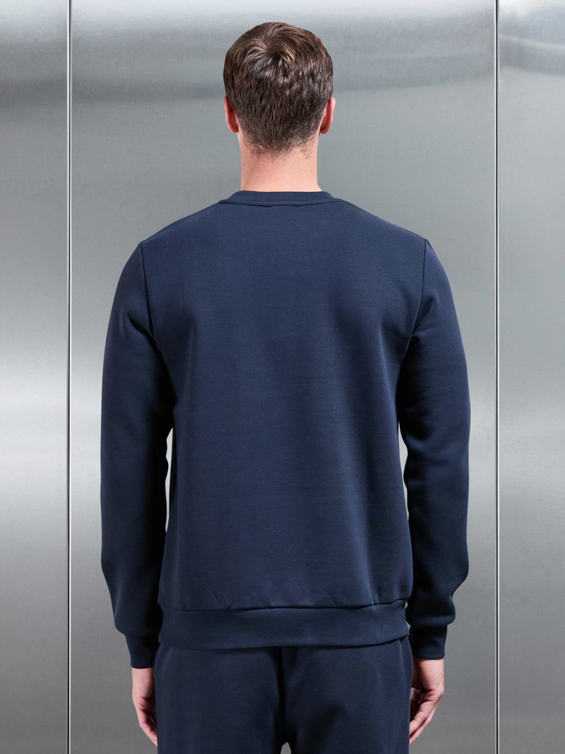 Essential Sweatshirt in Navy